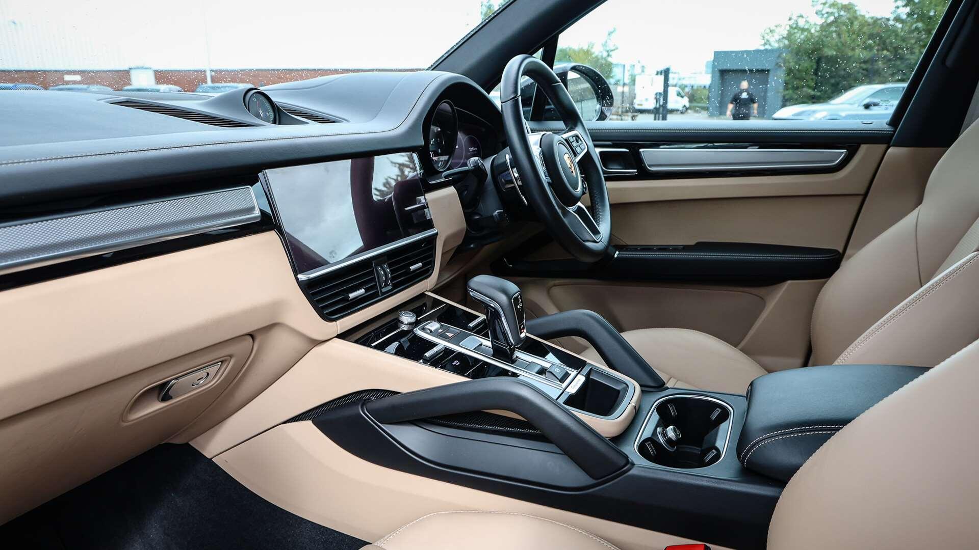 Porsche Cayenne view 5
