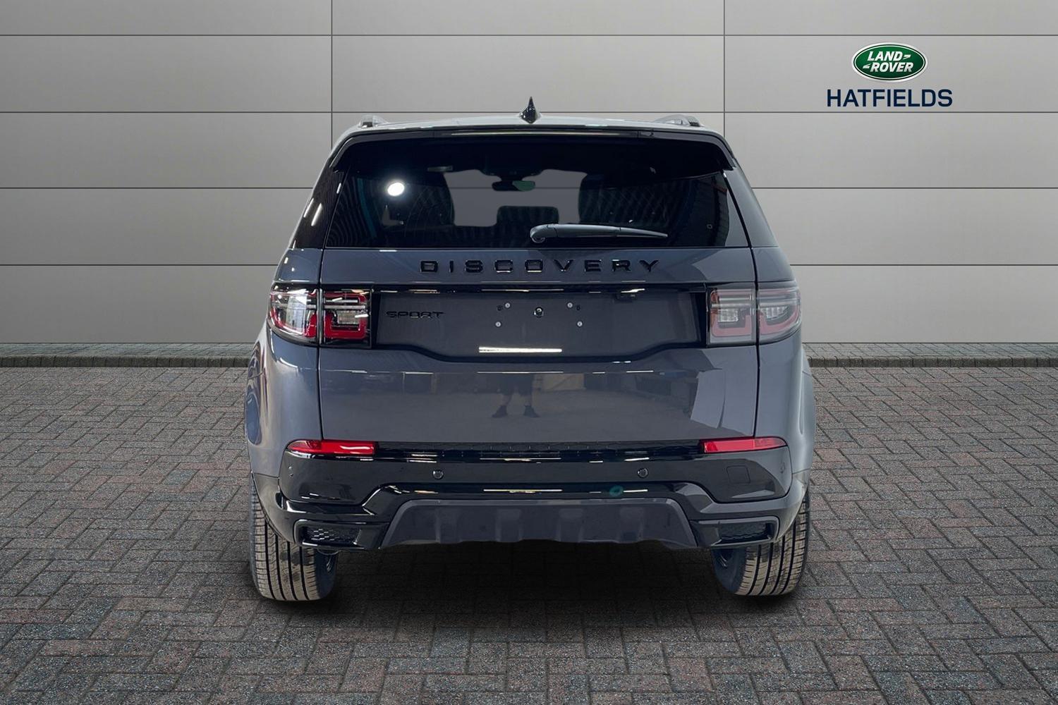Land Rover Discovery Sport view 6