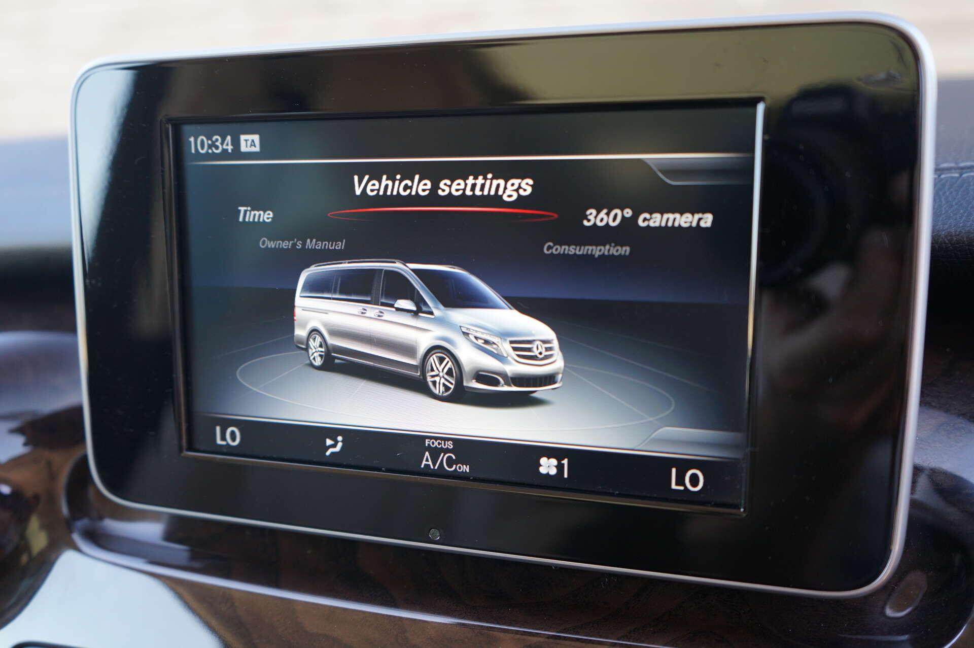 Mercedes-Benz V-Class view 34