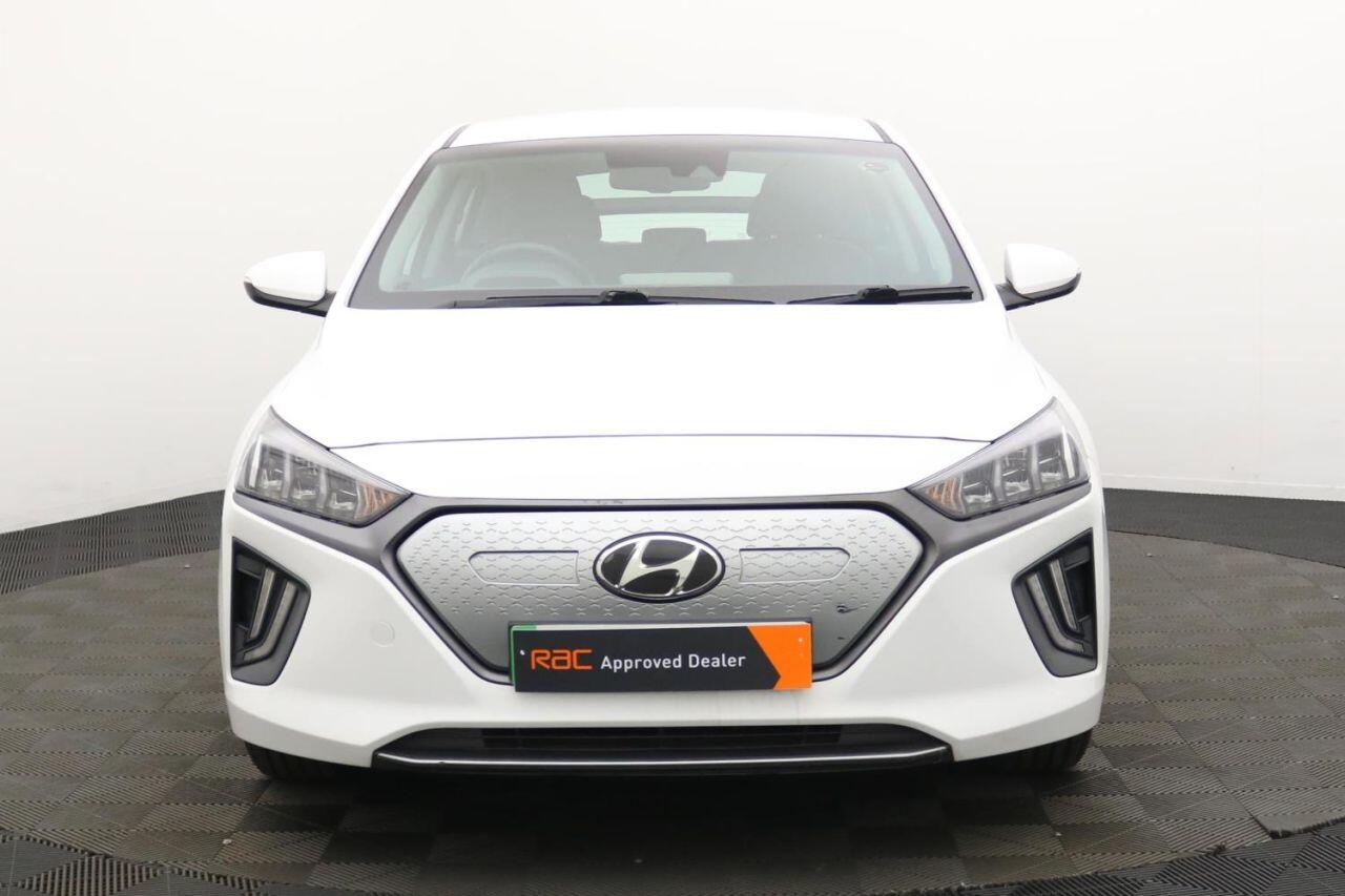 Hyundai Ioniq view 10