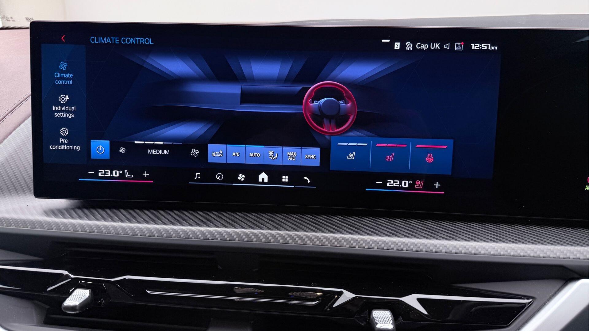 BMW XM view 28