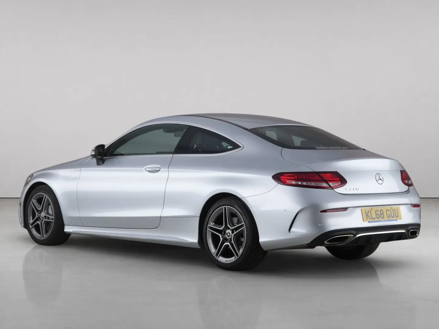 Mercedes-Benz C-Class view 6