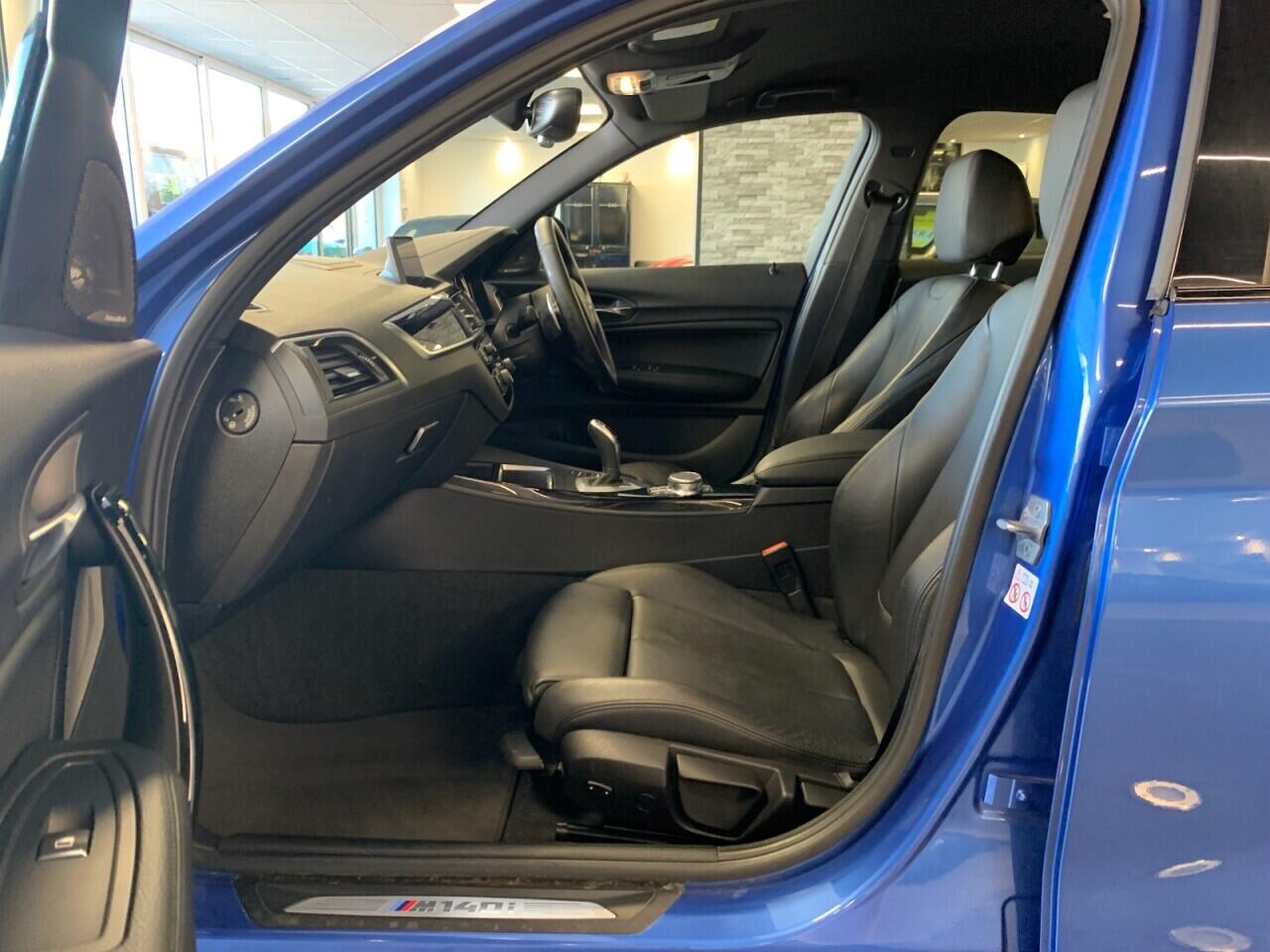 BMW 1 Series view 30