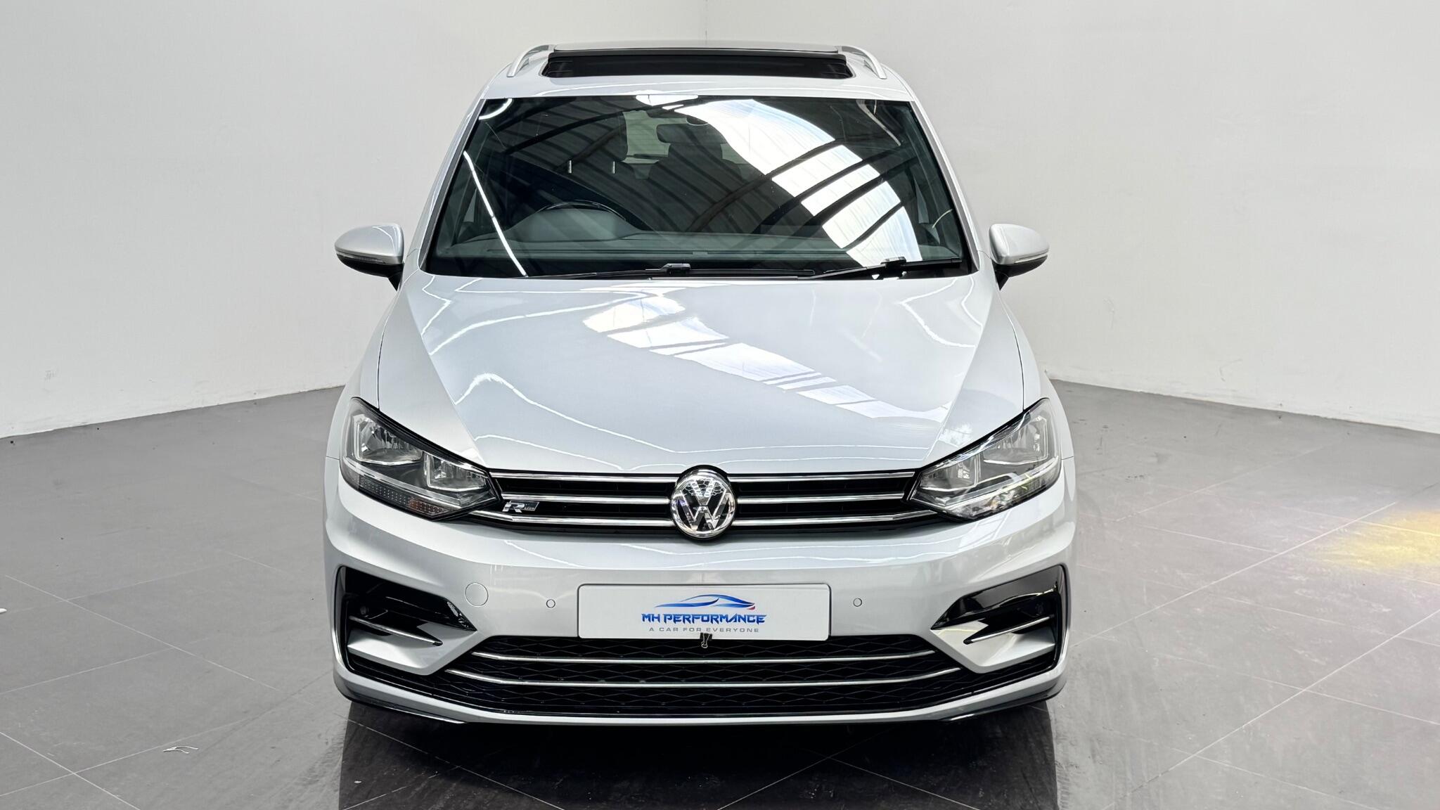 Volkswagen Touran view 25