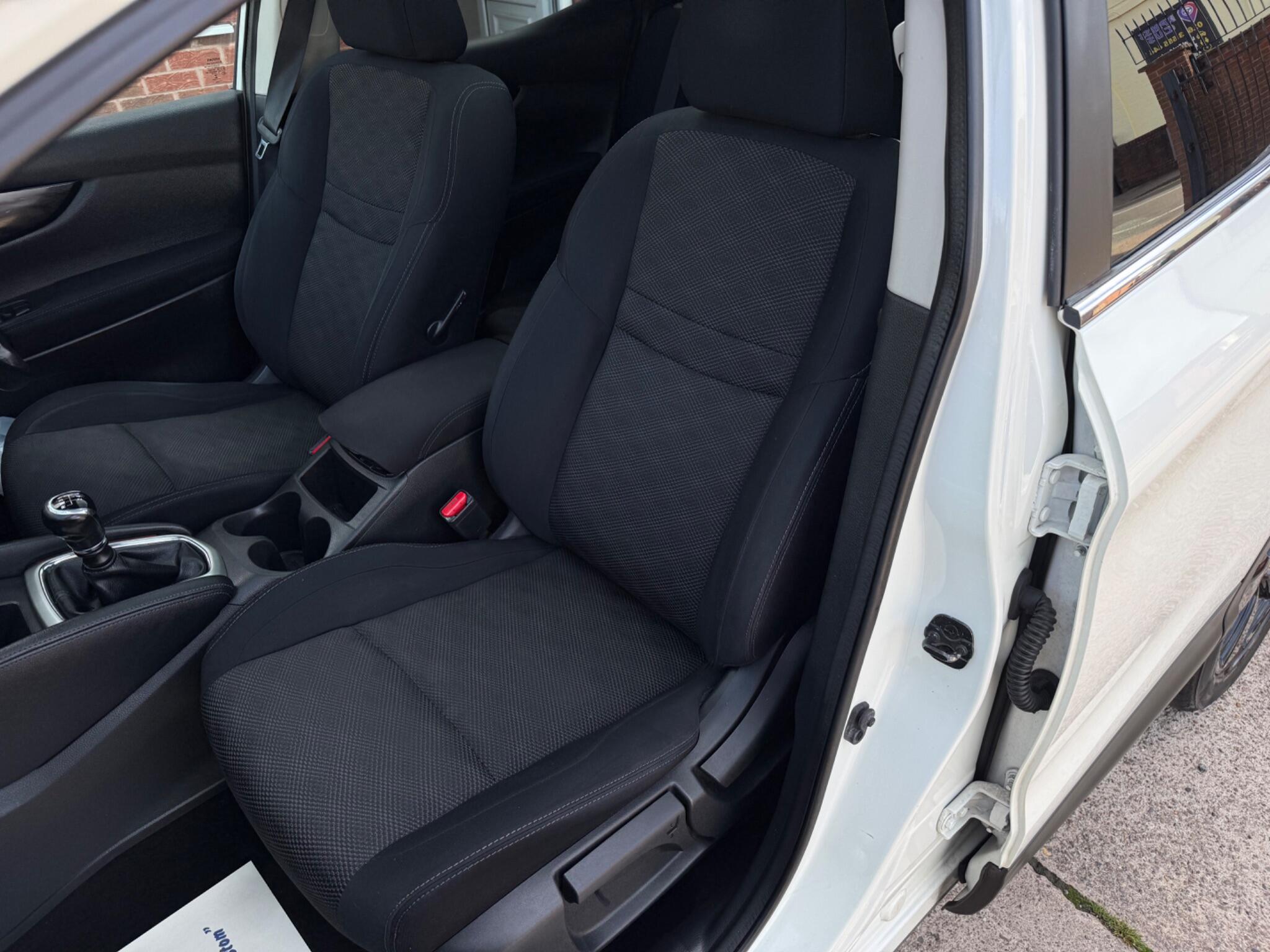 Nissan Qashqai view 22
