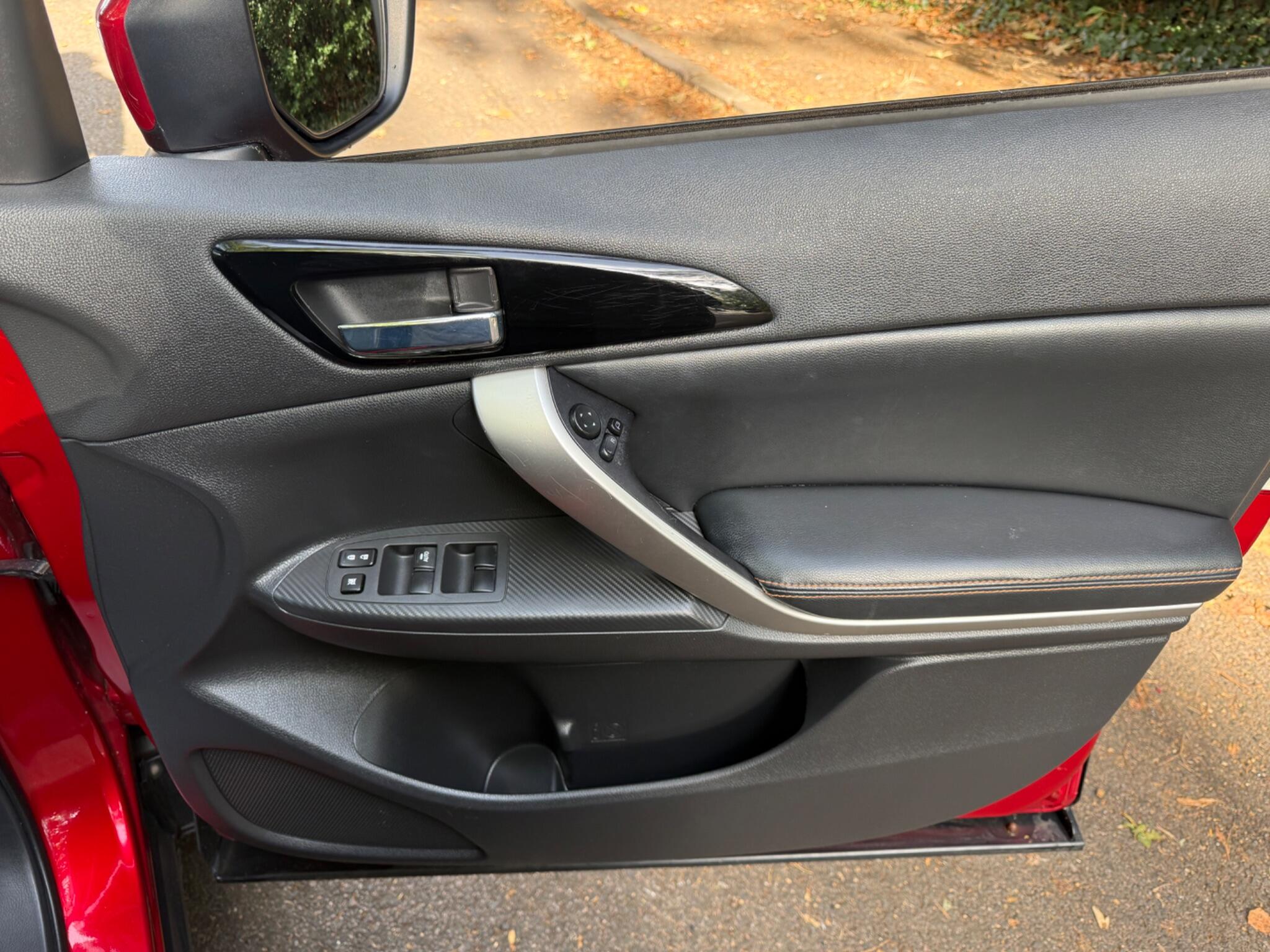 Mitsubishi Eclipse Cross - Image 23