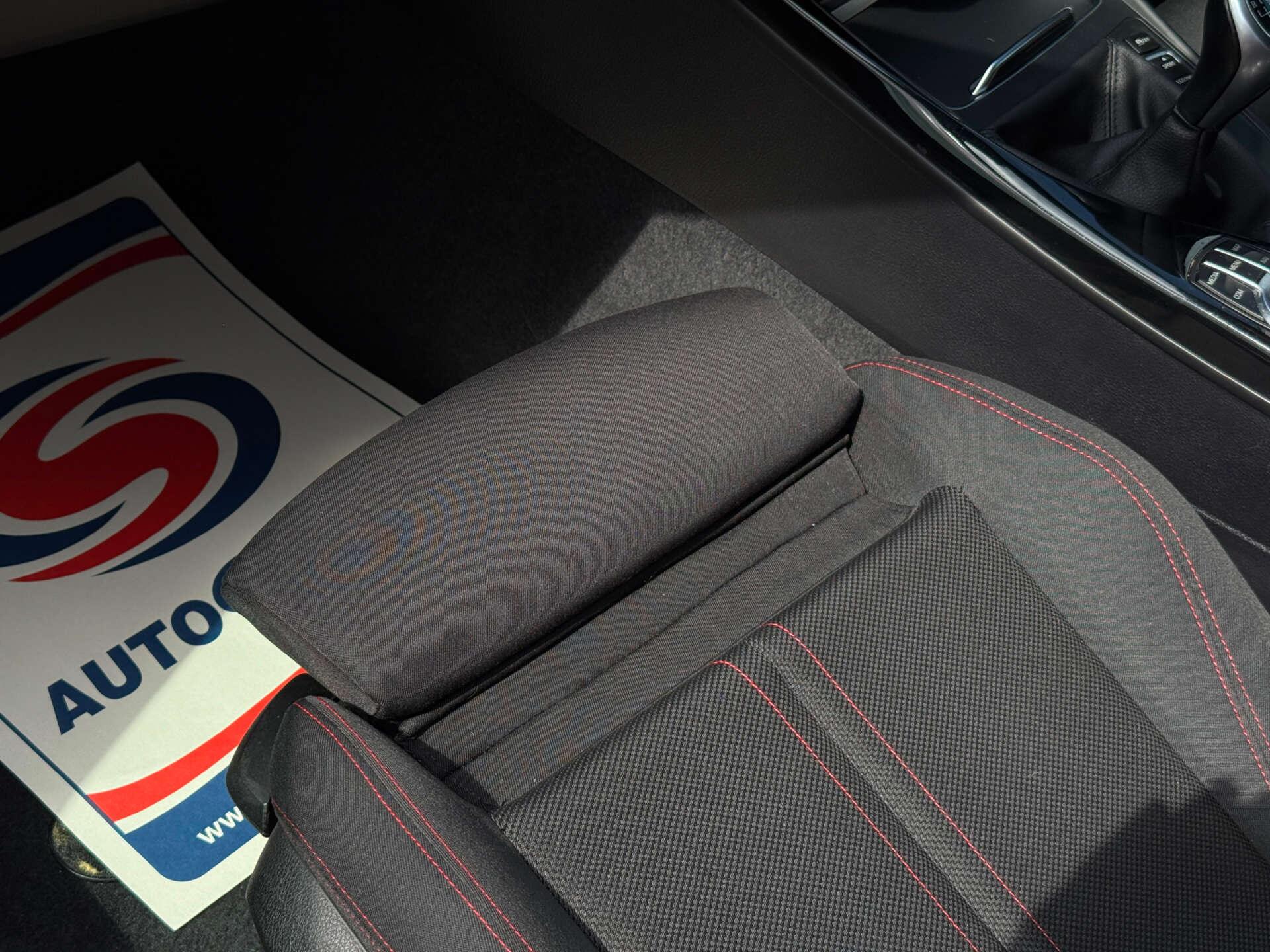 BMW 2 Series view 37