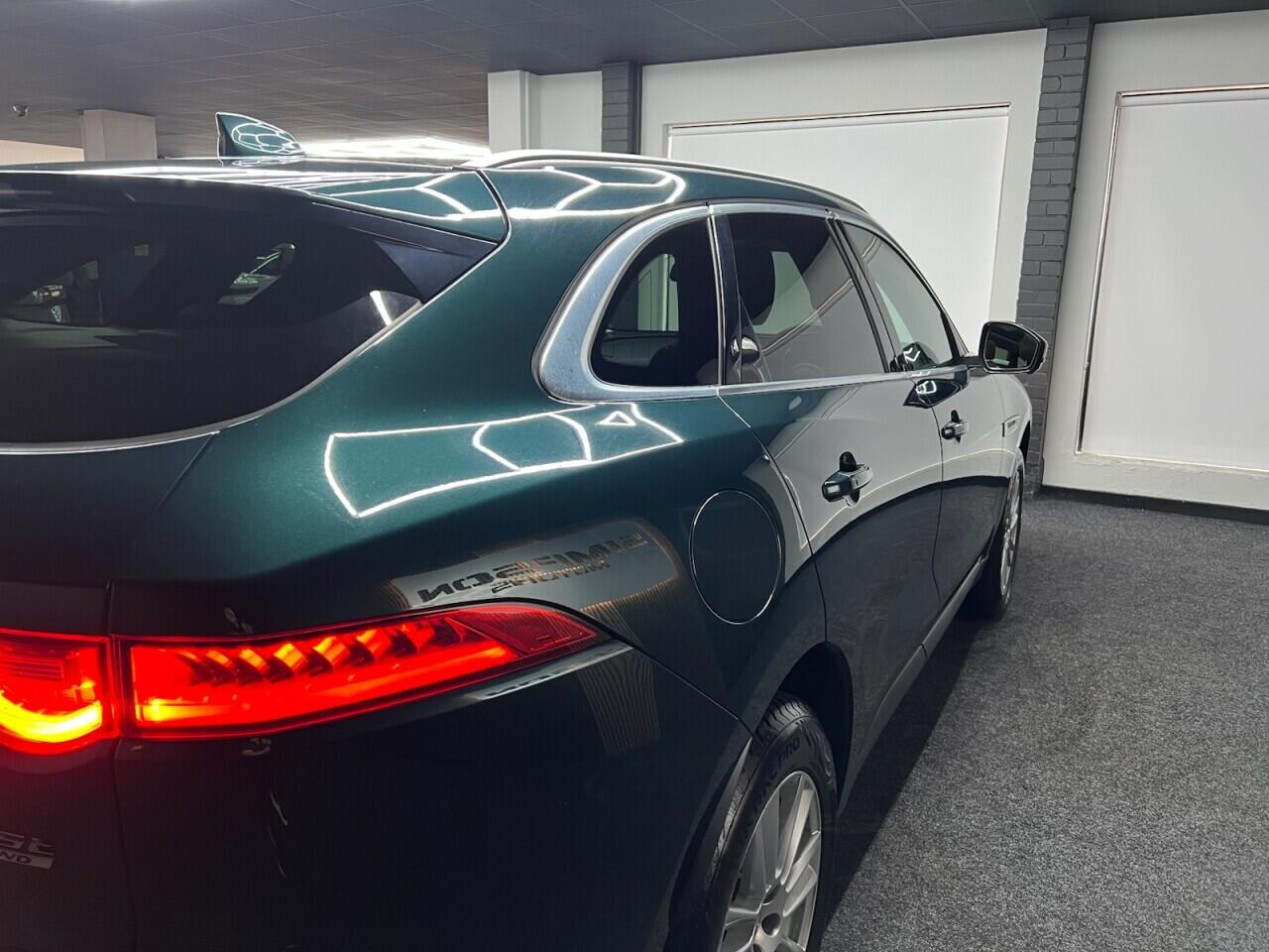 Jaguar F-Pace view 12