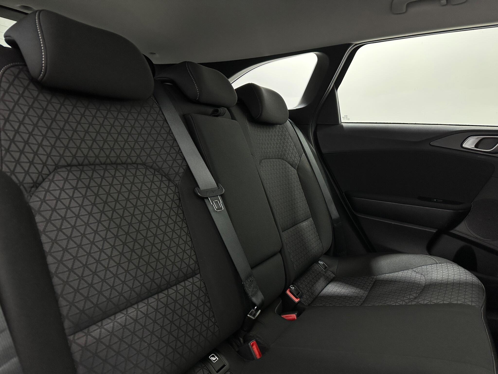 Kia Ceed view 41