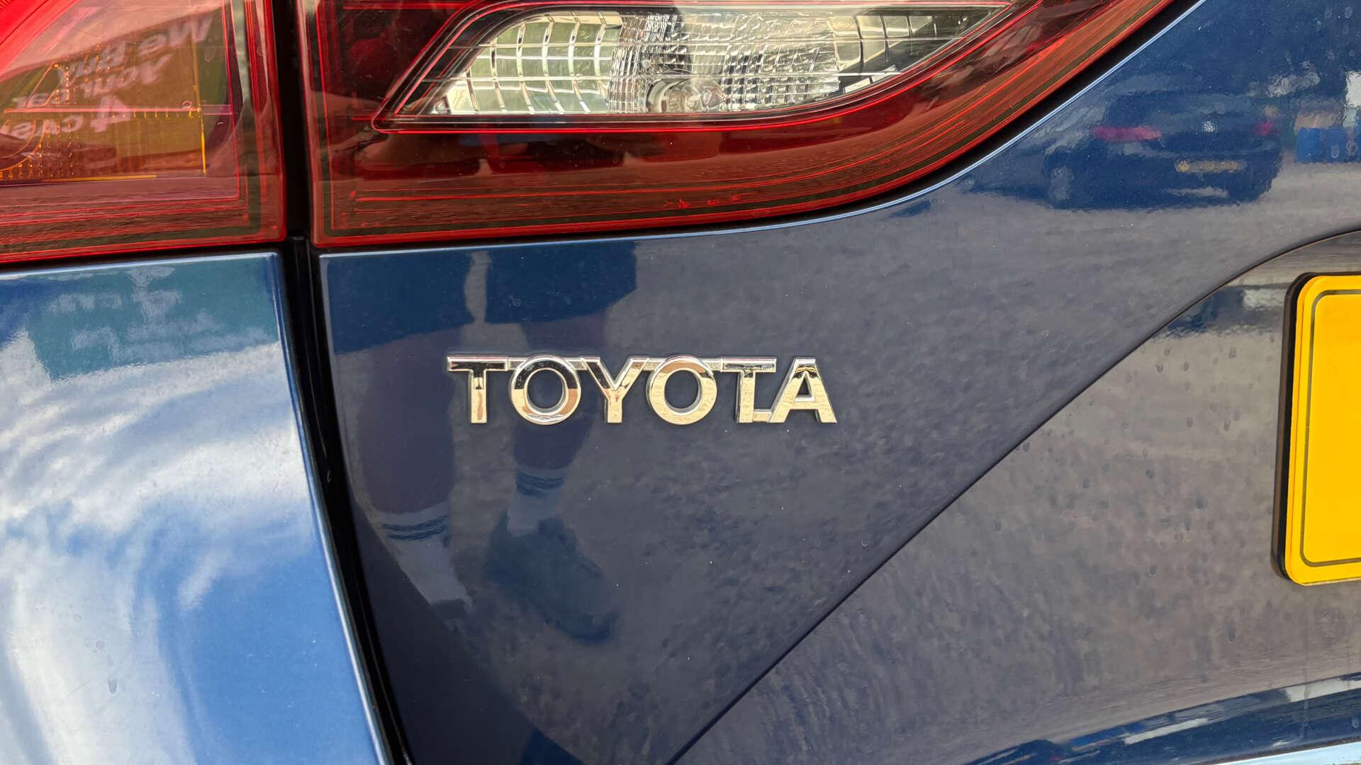 Toyota Avensis view 46
