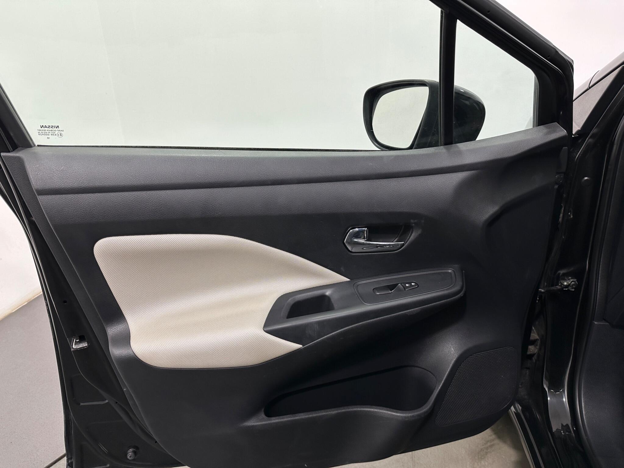 Nissan Micra view 34