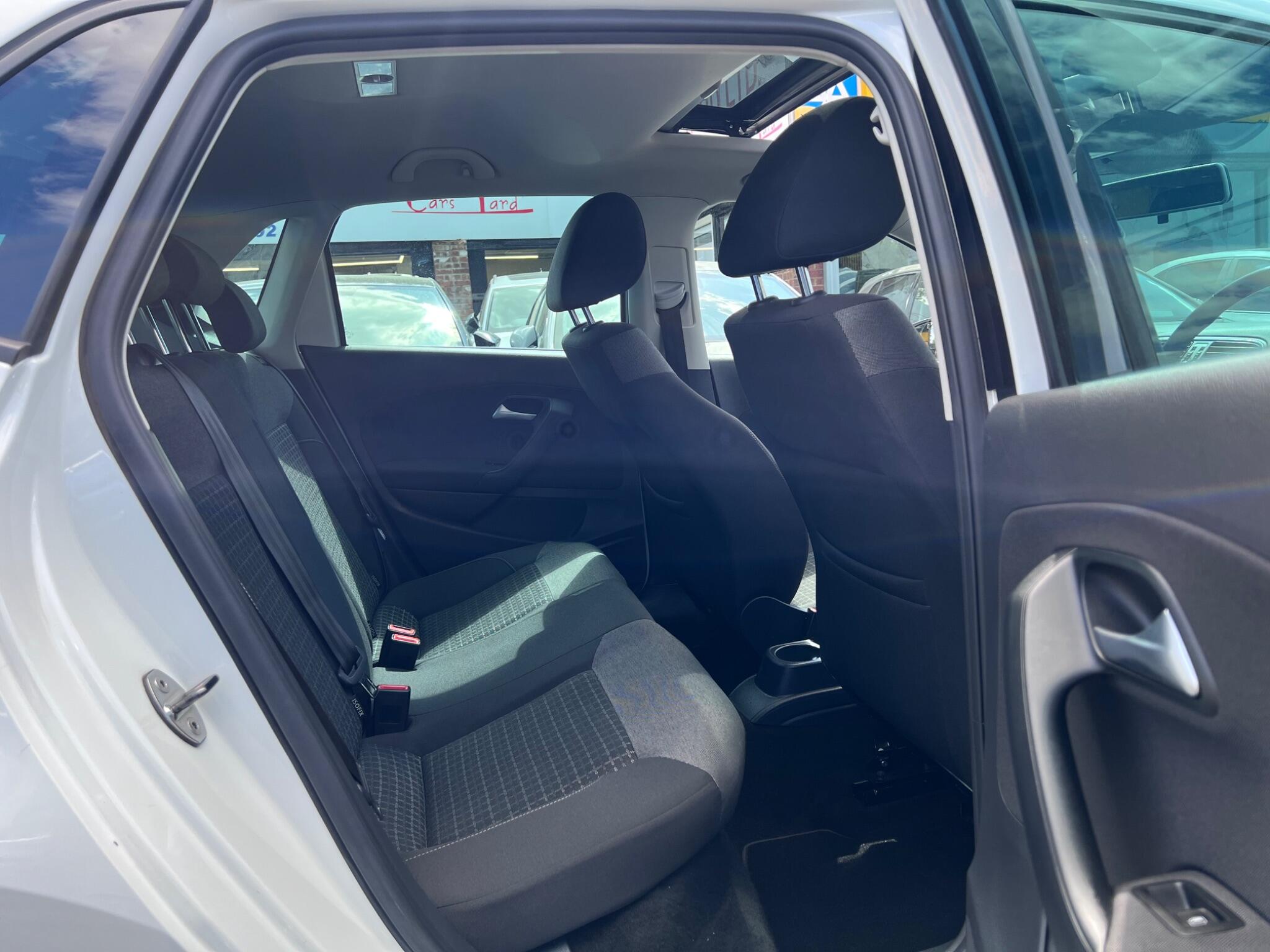 Volkswagen Polo view 30