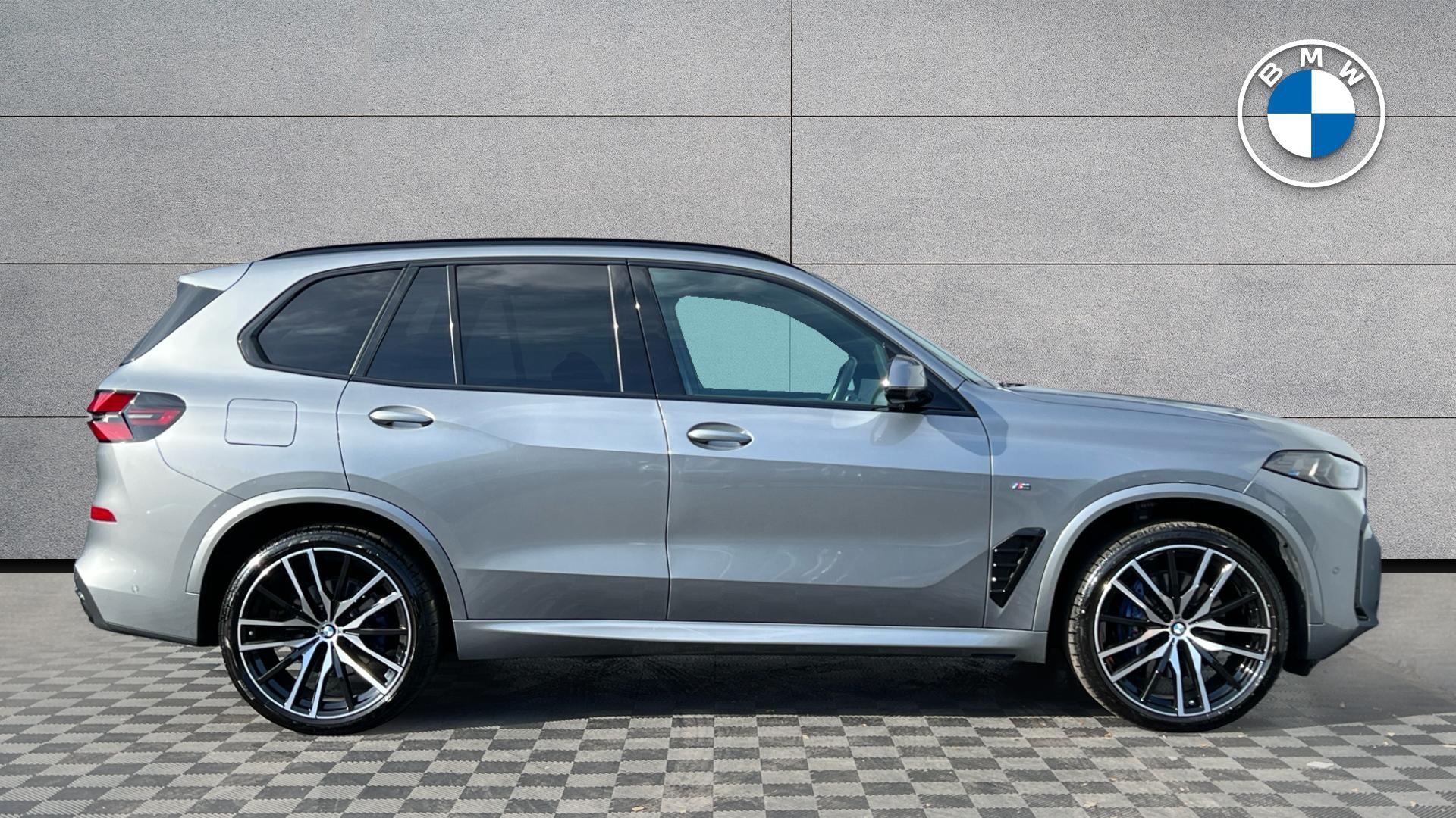 BMW X5 view 3