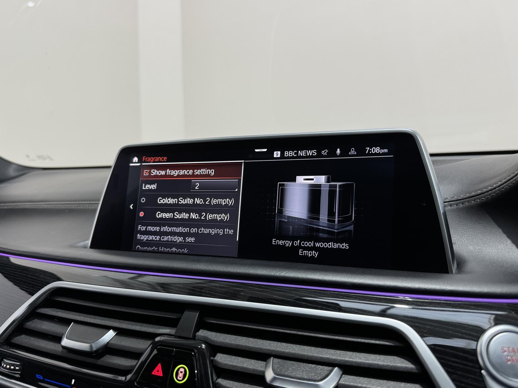 BMW 7 Series view 40