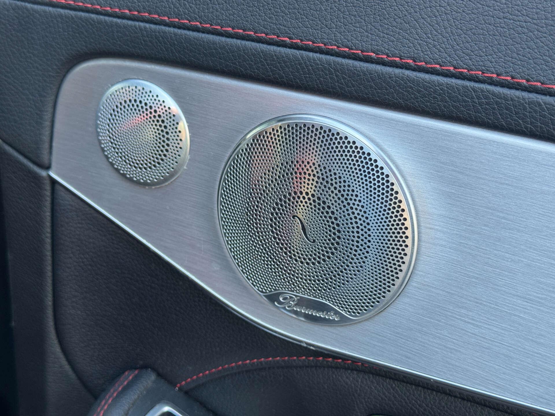 Mercedes-Benz C-Class view 12