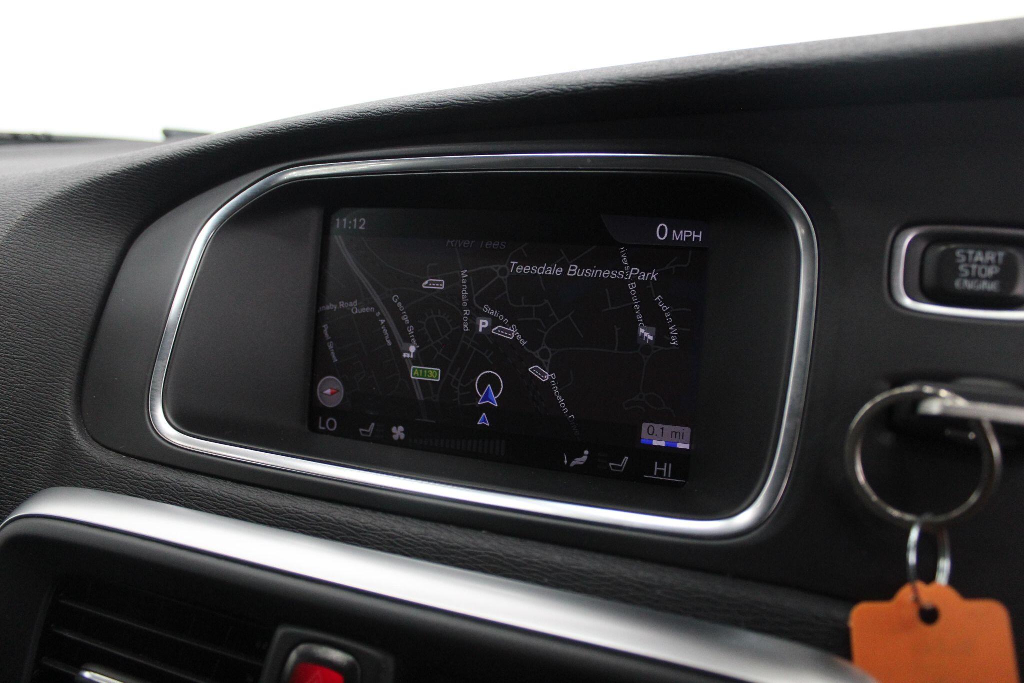 Volvo V40 view 34