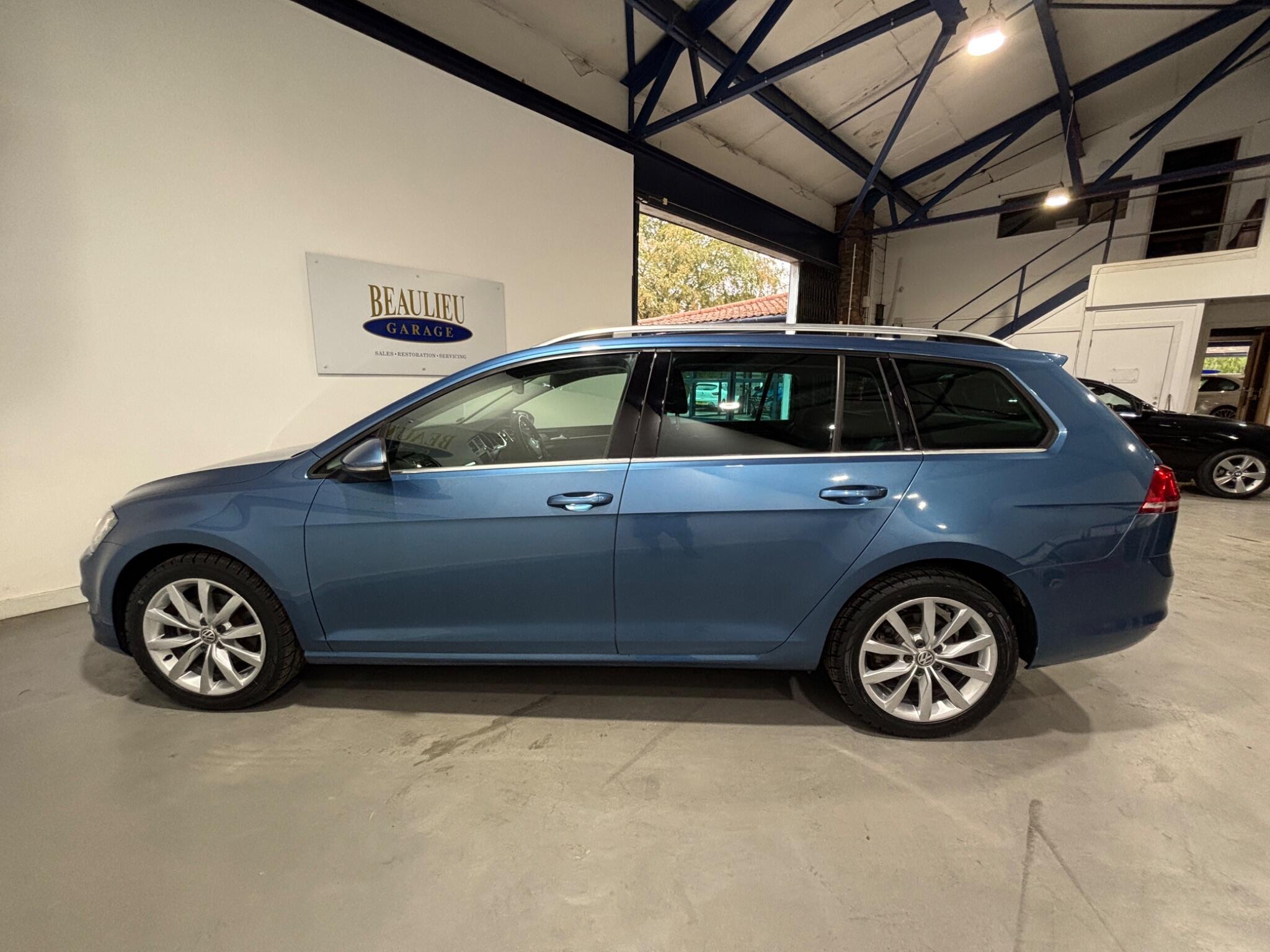 Volkswagen Golf view 53