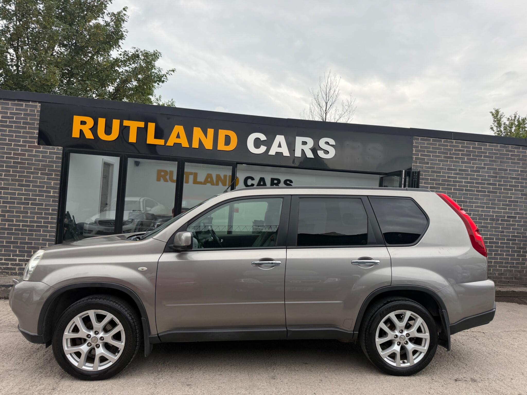 Nissan X-Trail view 7