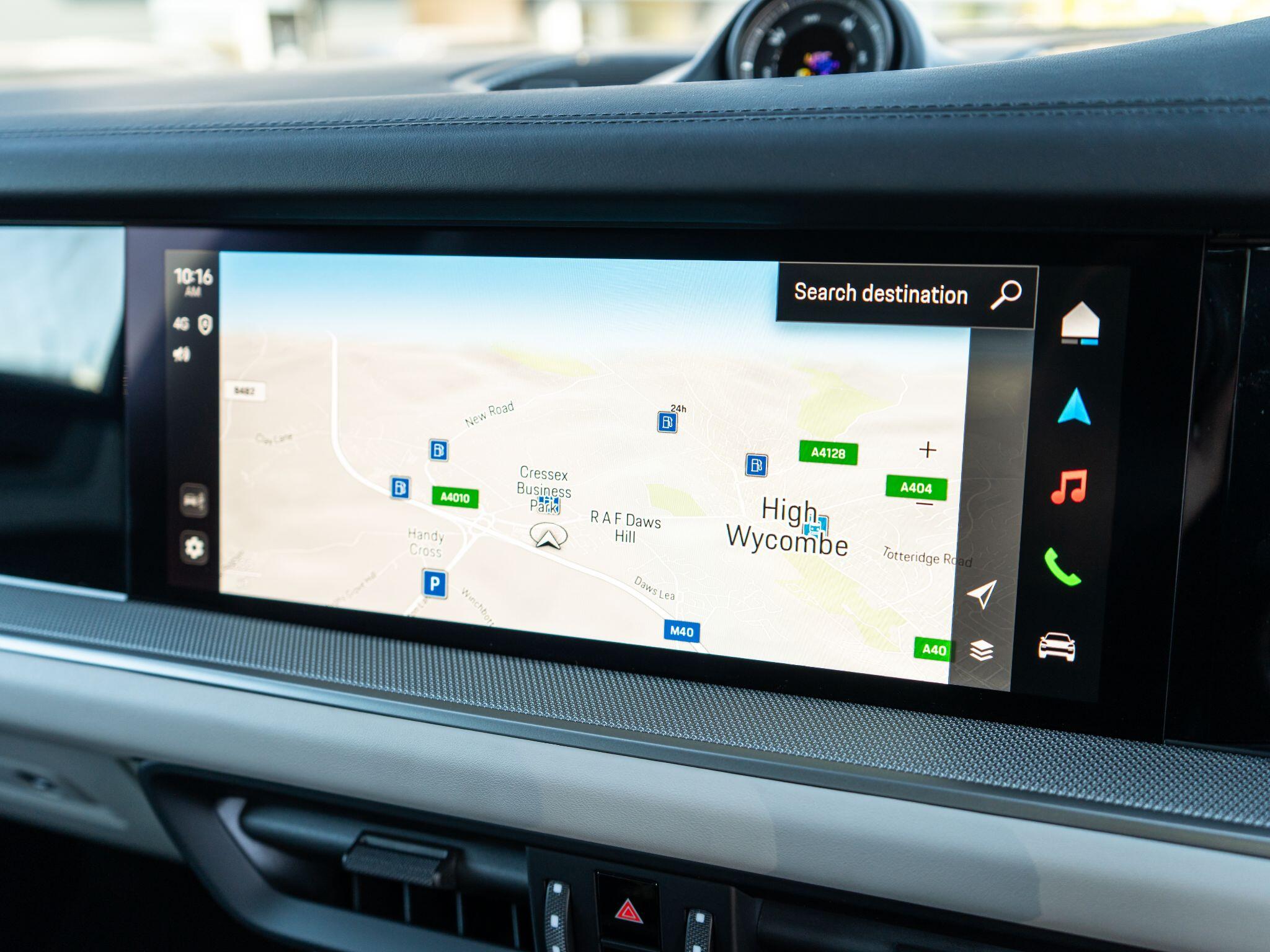 Porsche Cayenne view 41