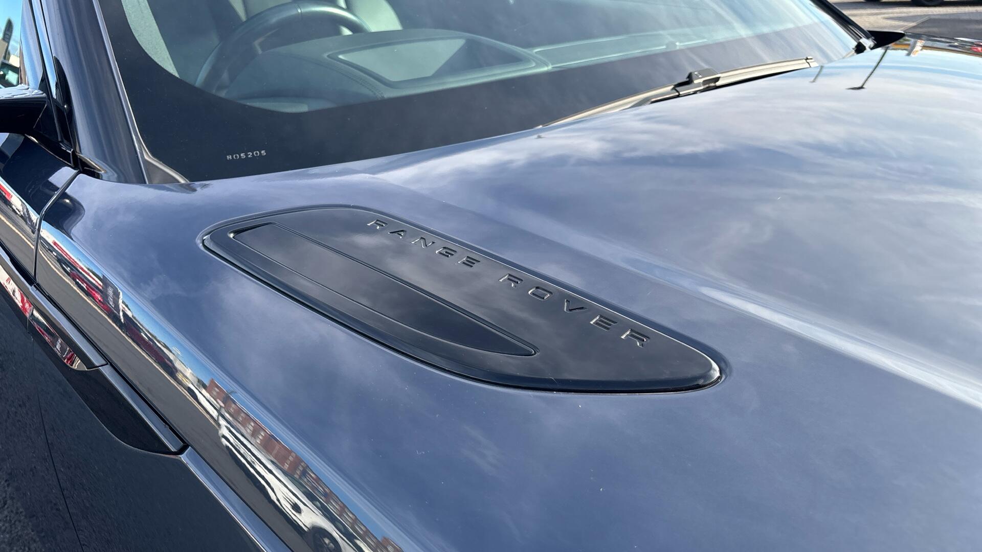 Land Rover Range Rover Velar view 27