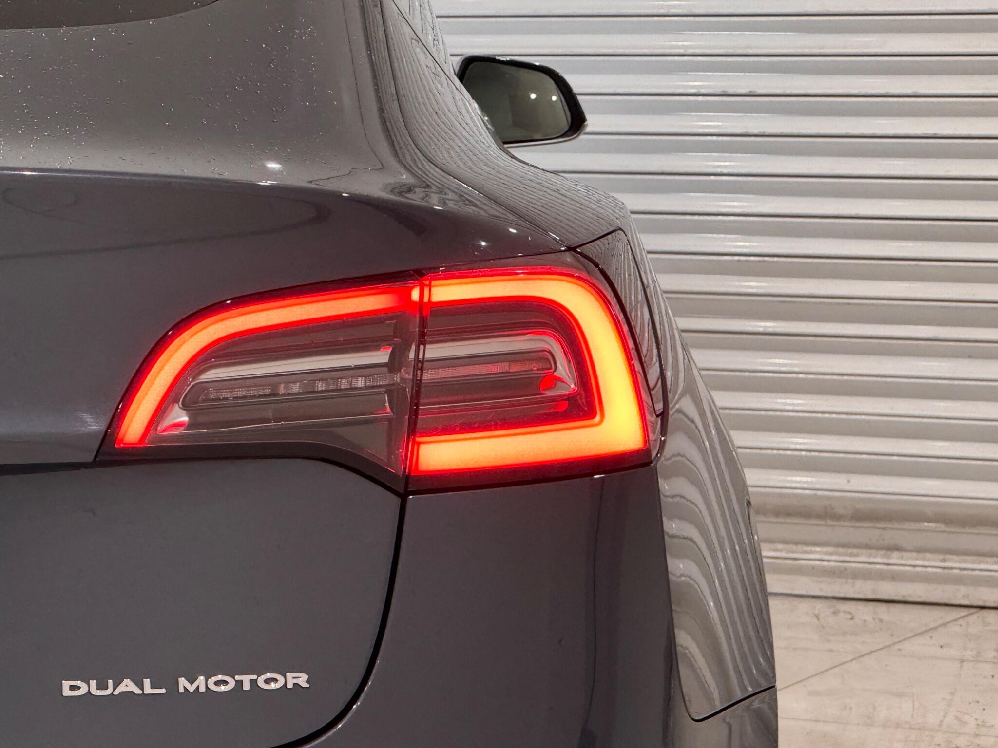 Tesla Model 3 view 26