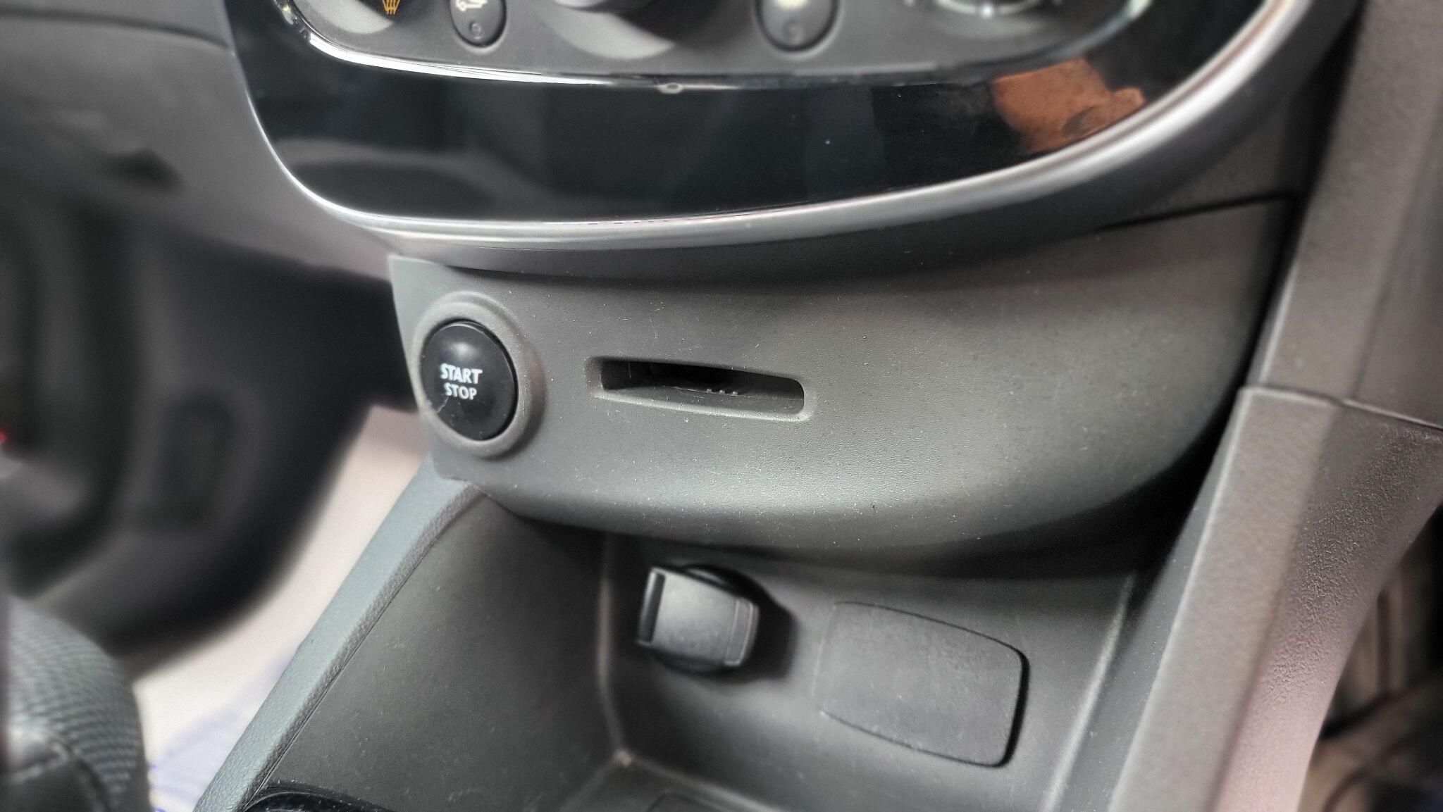 Renault Clio view 20