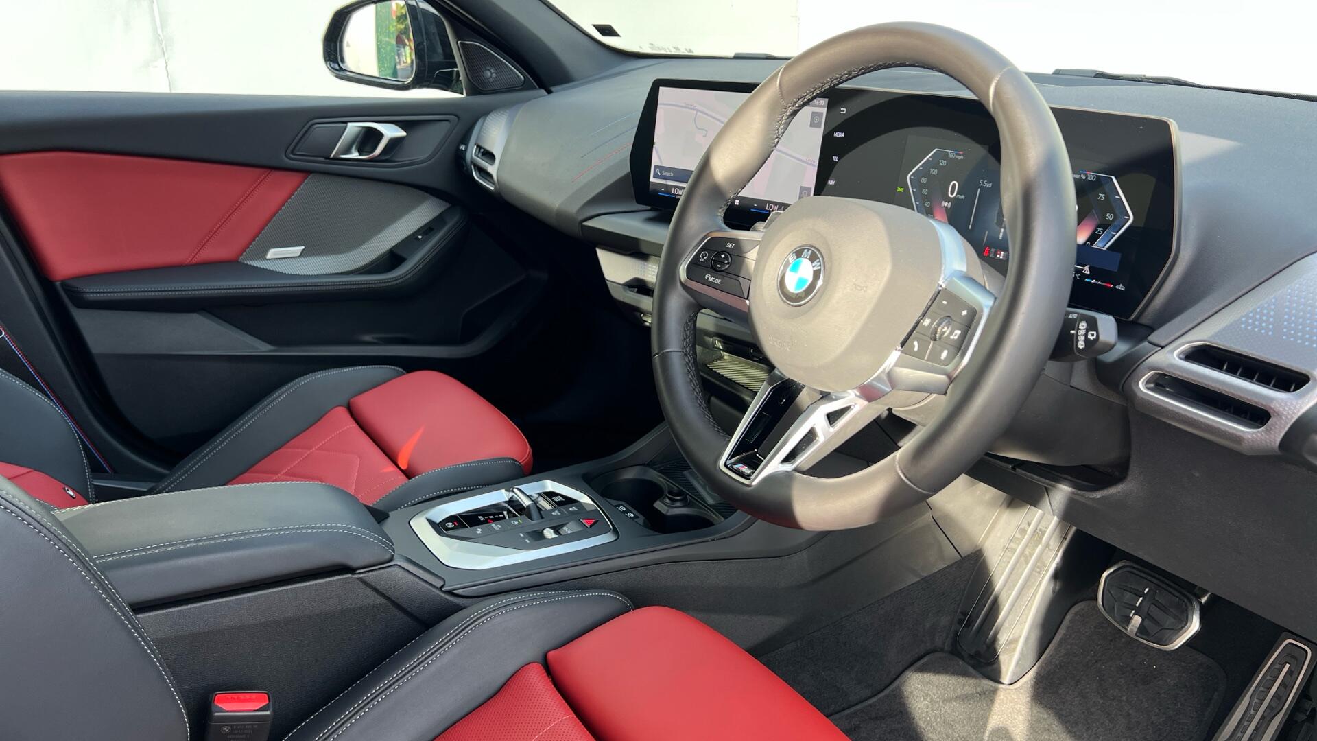 BMW 1 Series view 6