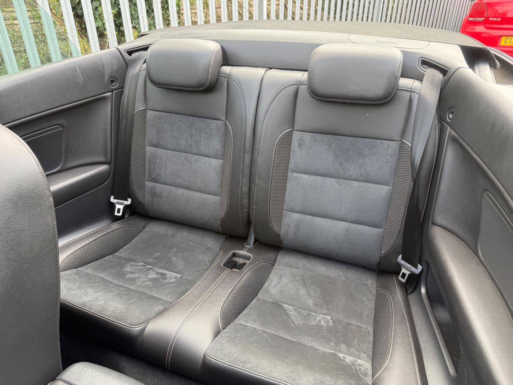 2012 Volkswagen Golf image 29