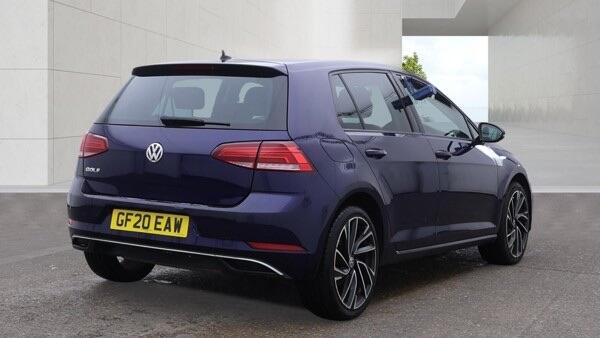 Volkswagen Golf view 4