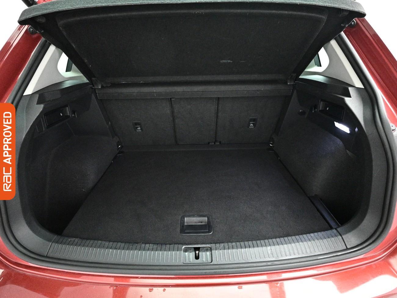 Volkswagen Tiguan view 28
