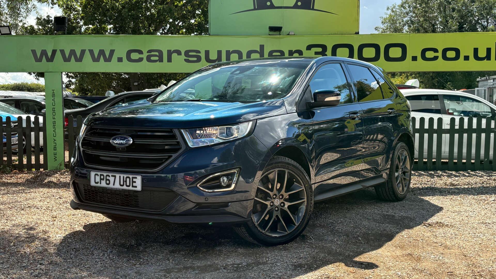 Ford Edge view 3