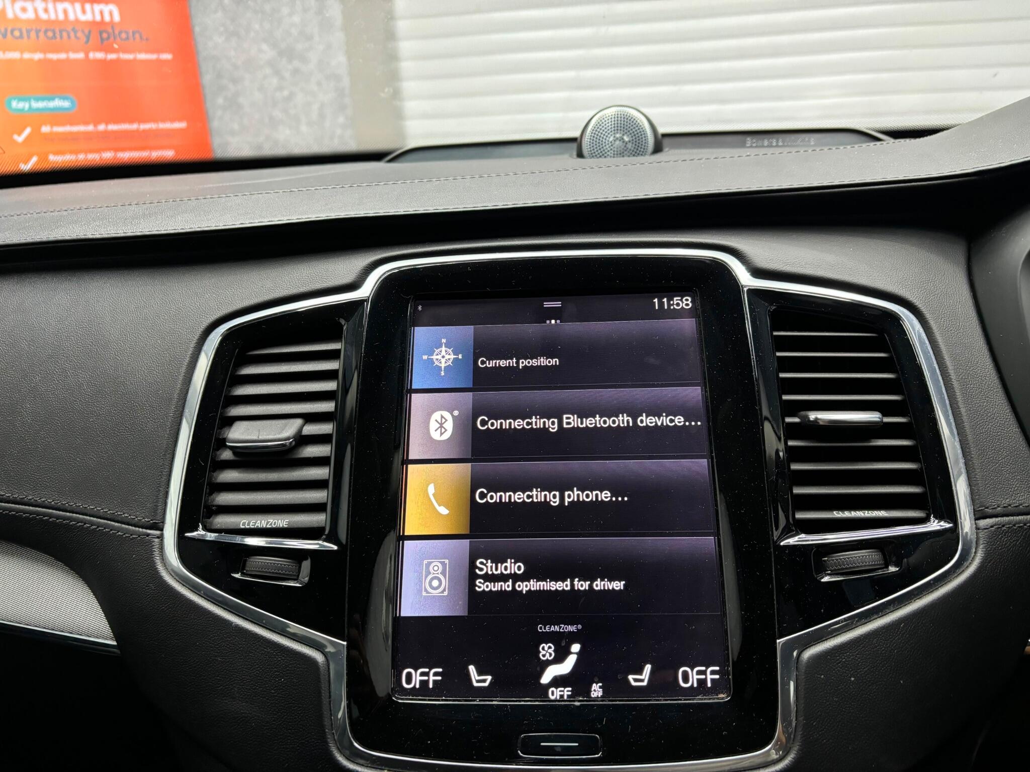 Volvo XC90 view 12