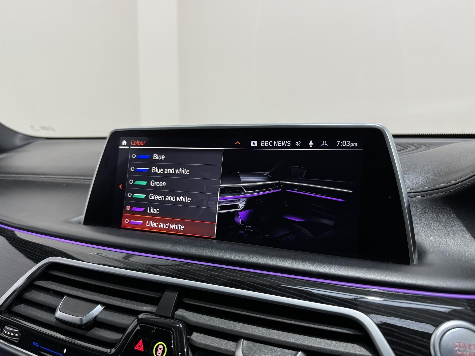 BMW 7 Series view 37