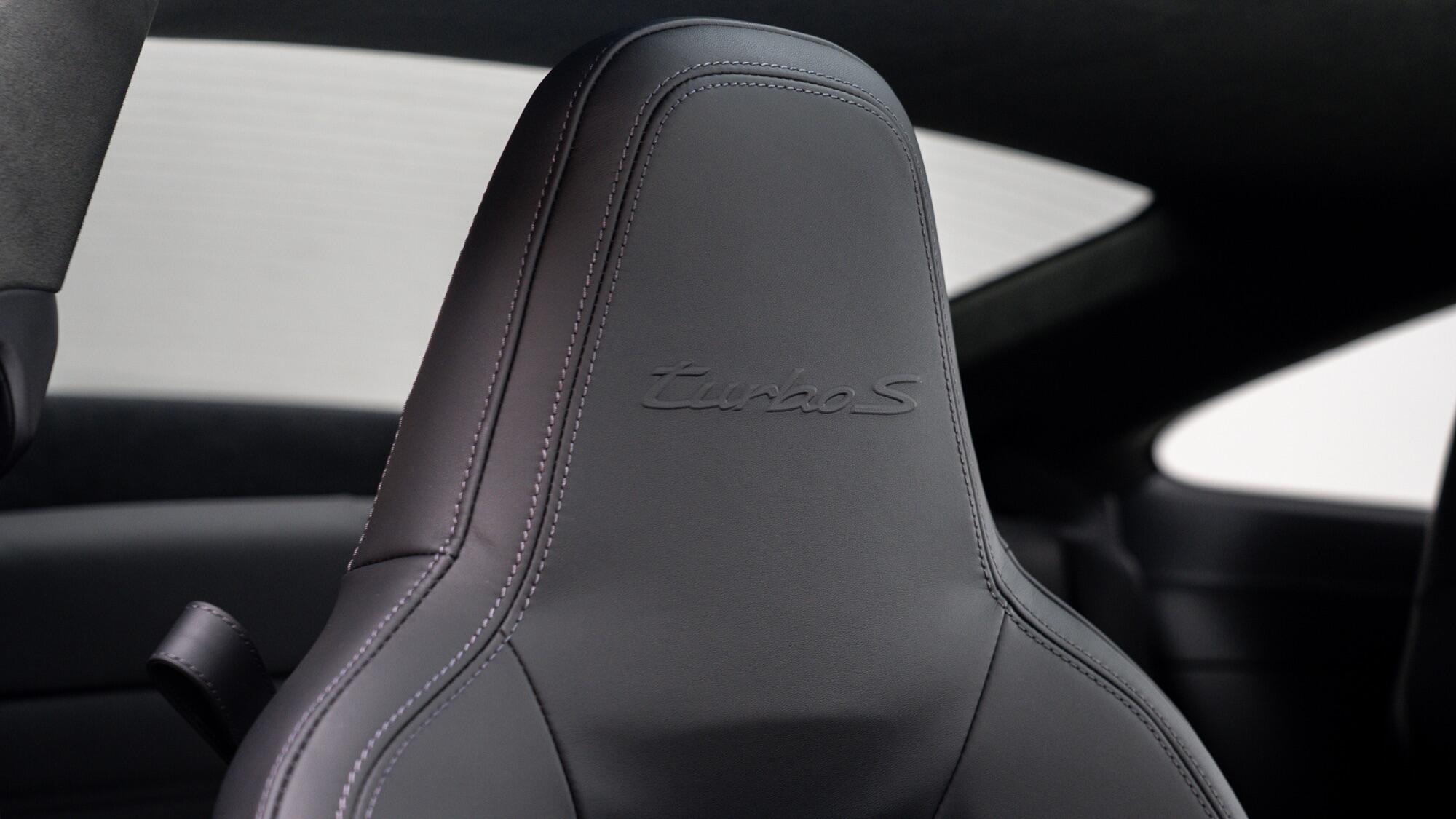Porsche 911 view 55