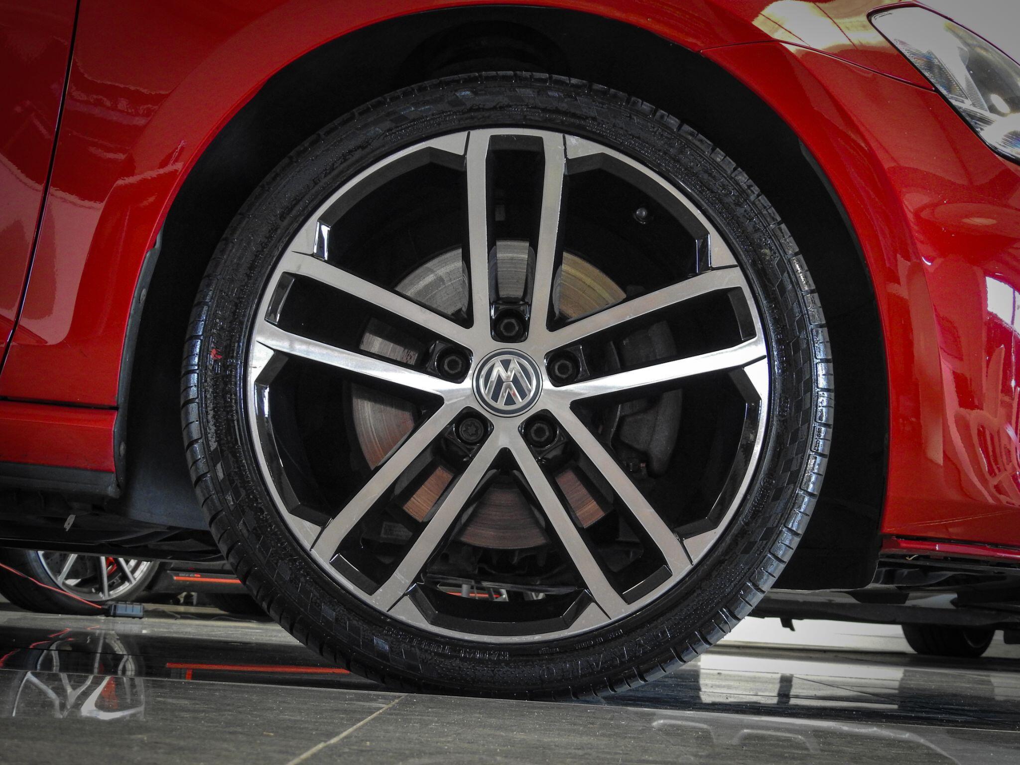 Volkswagen Golf view 22