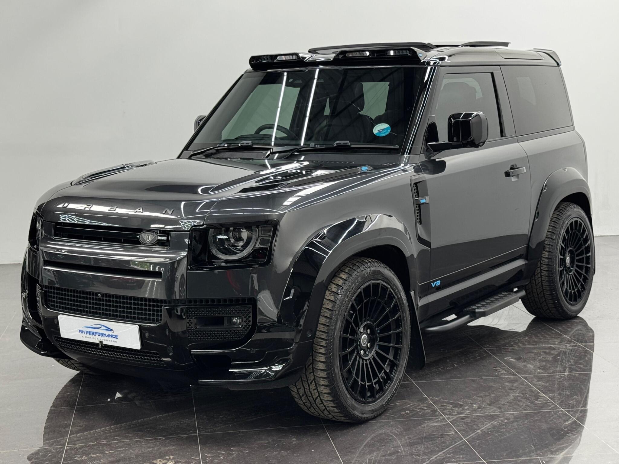 Land Rover Defender view 76