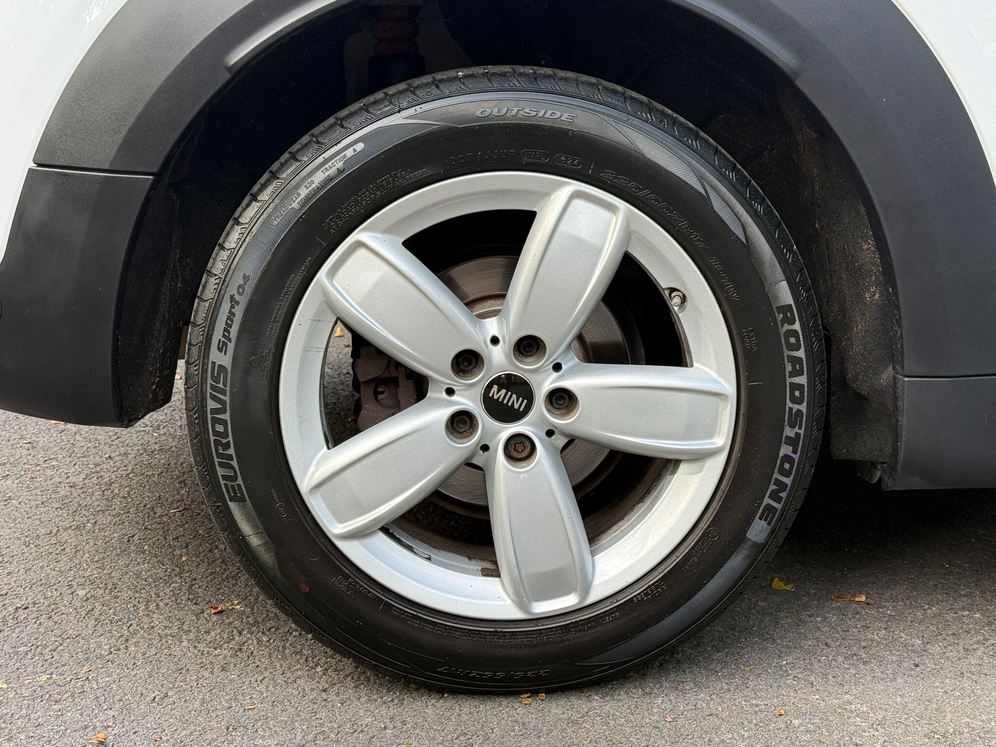 Mini Countryman view 25