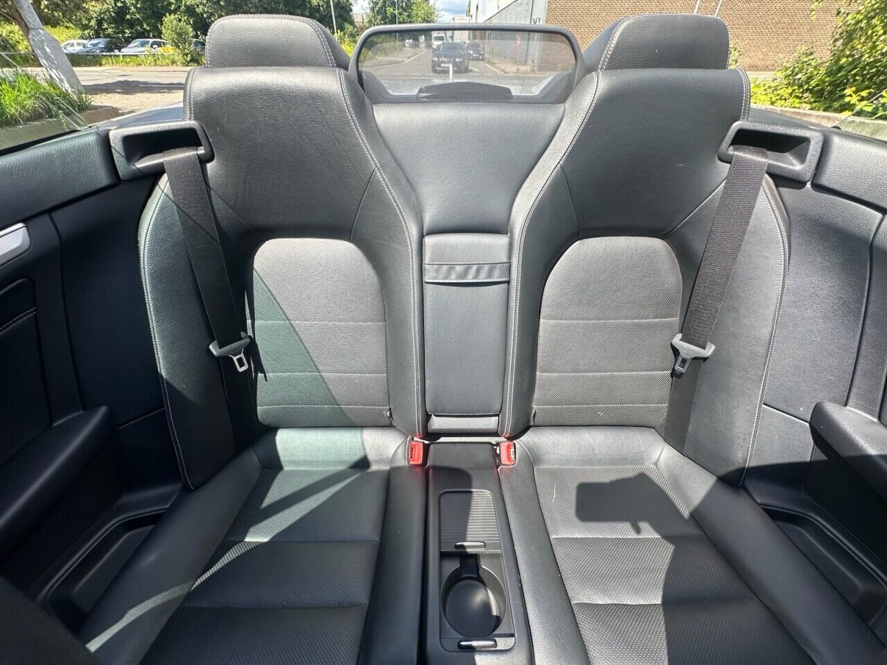 Mercedes-Benz E-Class view 39