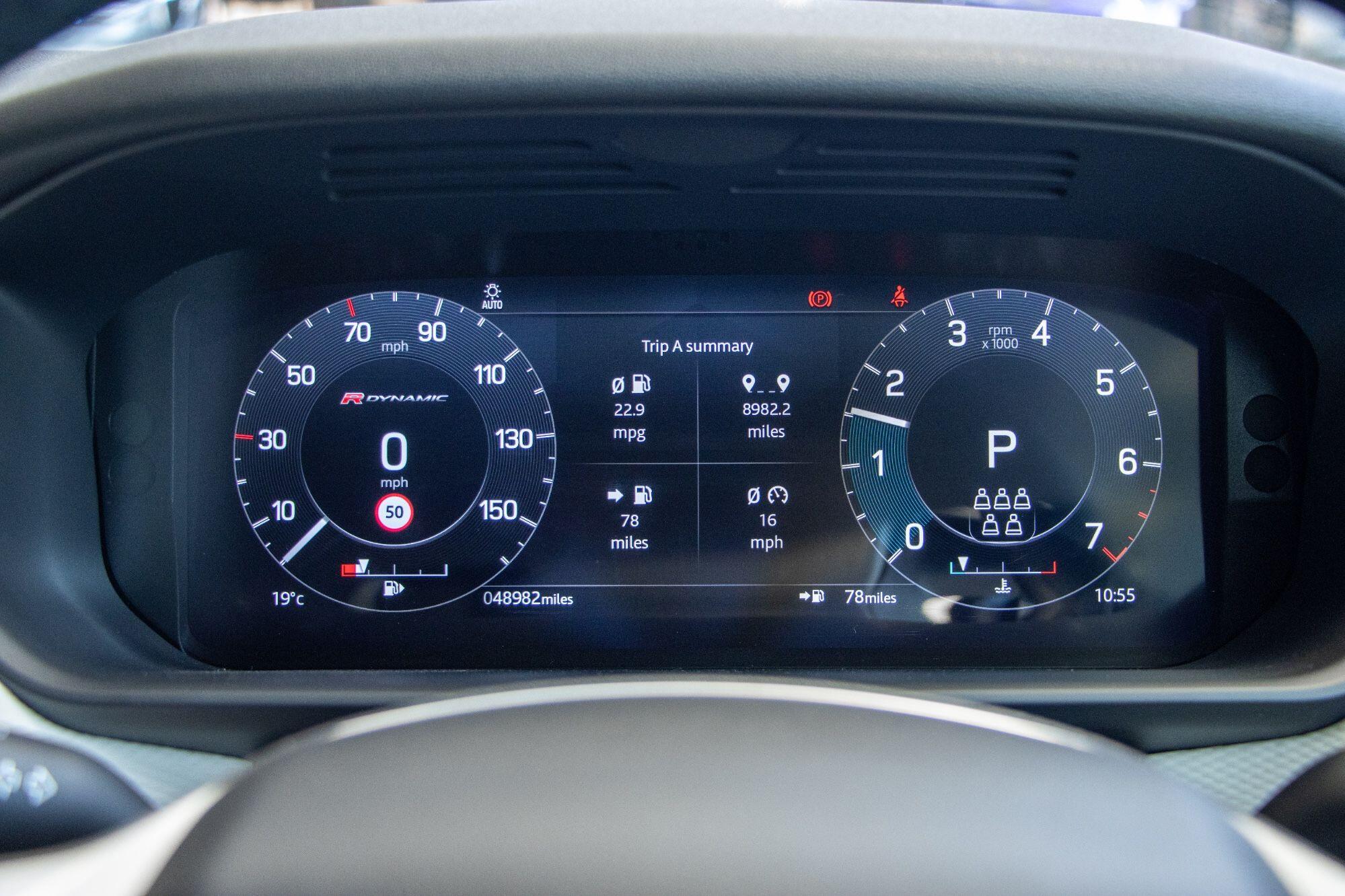 Land Rover Discovery view 42