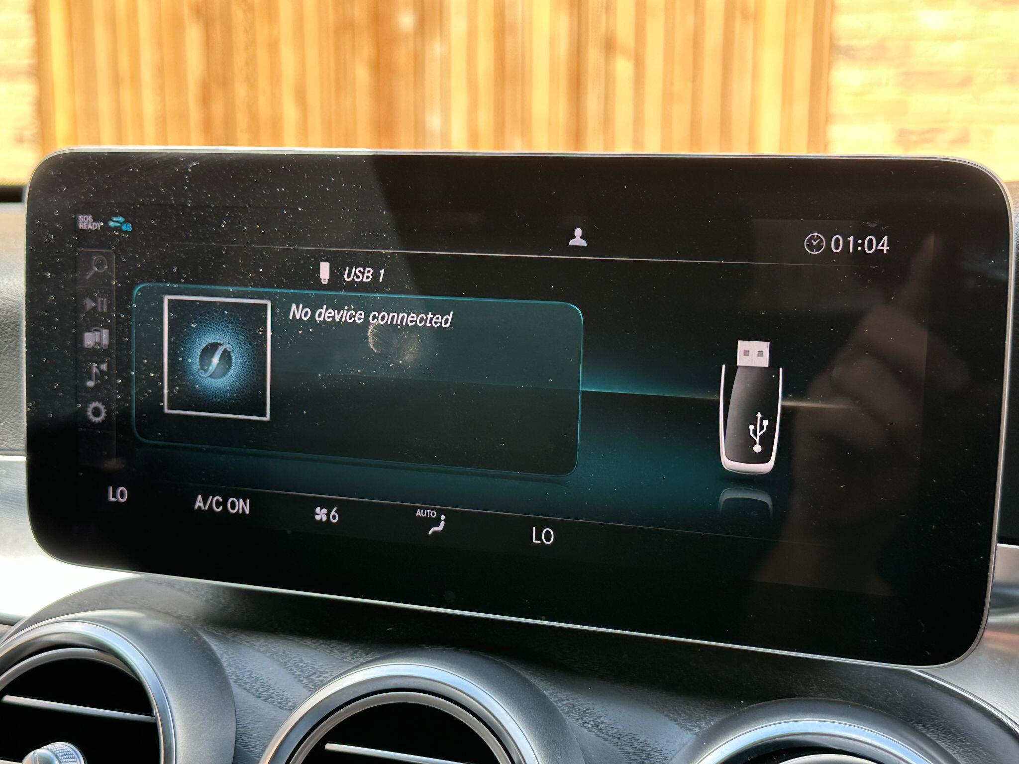 Mercedes-Benz C Class view 15