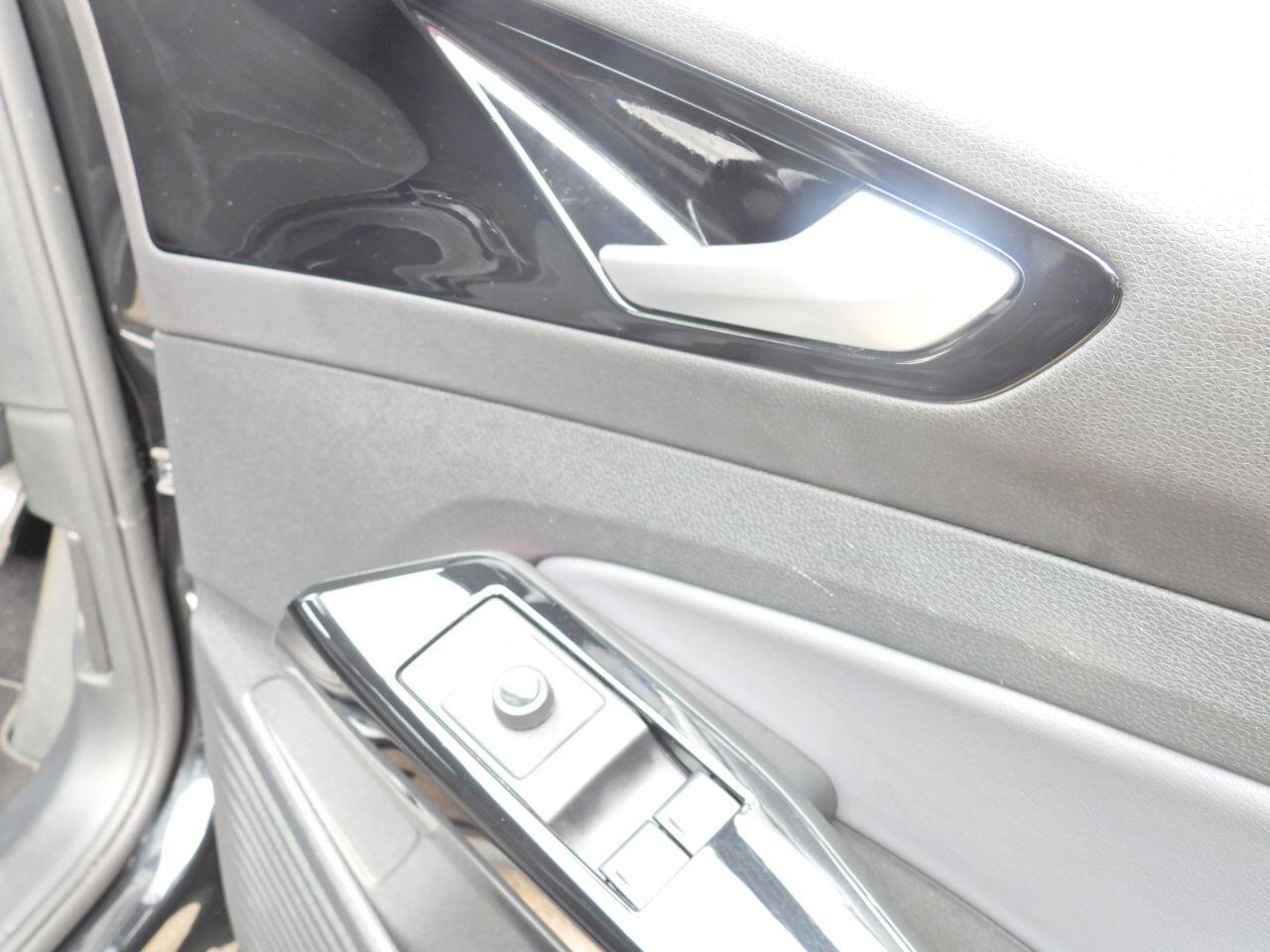 Volkswagen ID.5 view 17