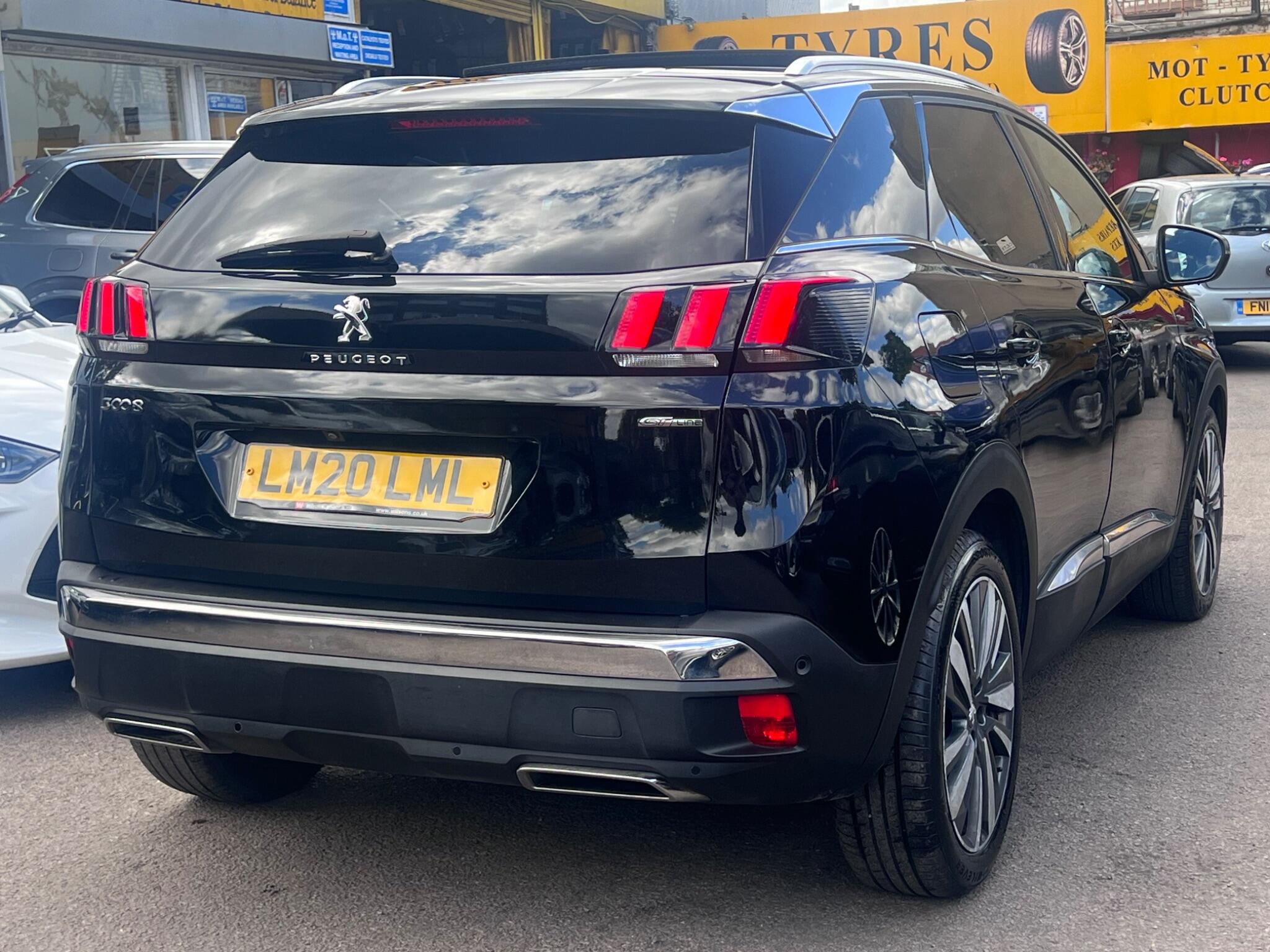 Peugeot 3008 view 13