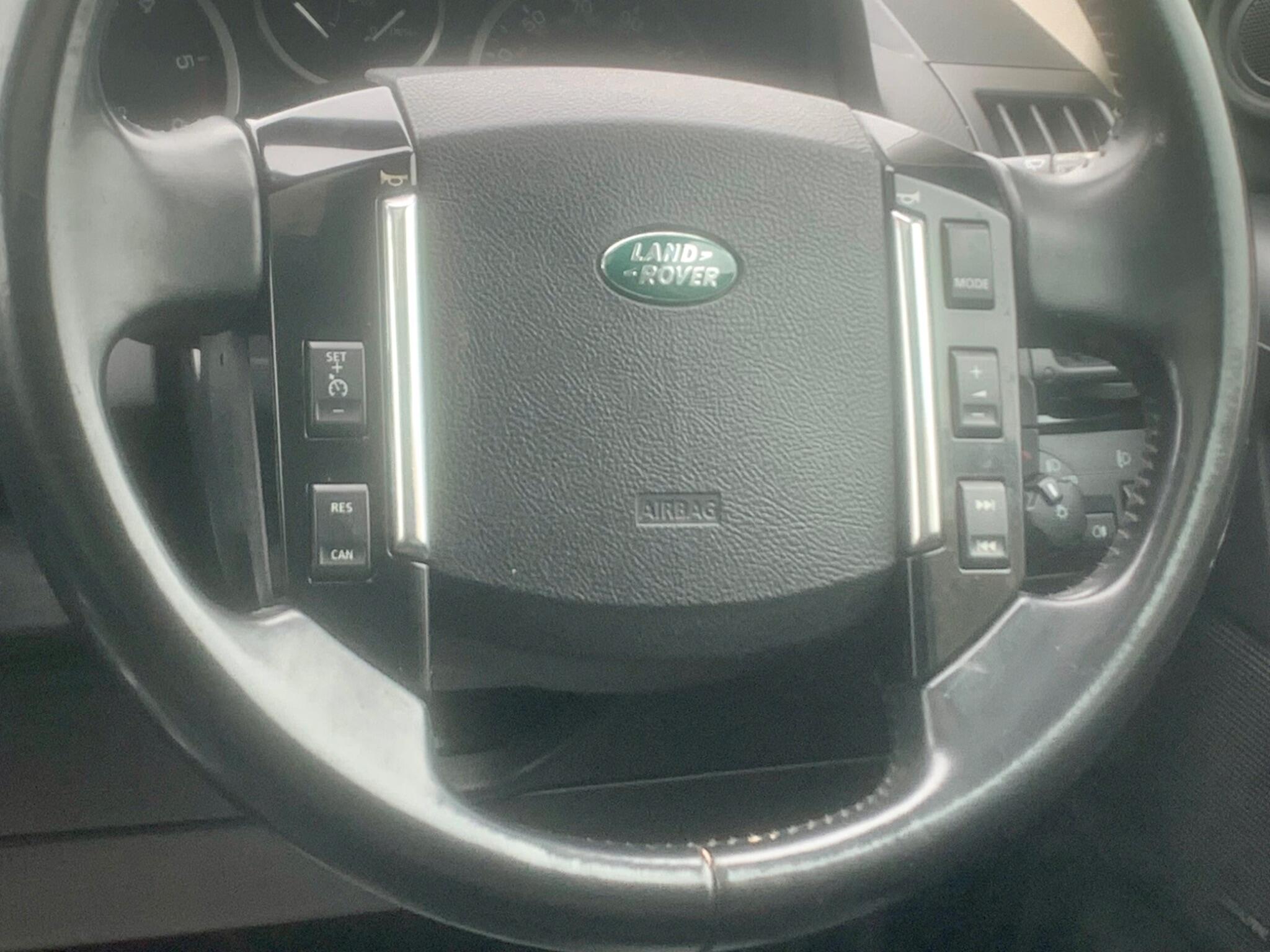 Land Rover Freelander 2 view 18