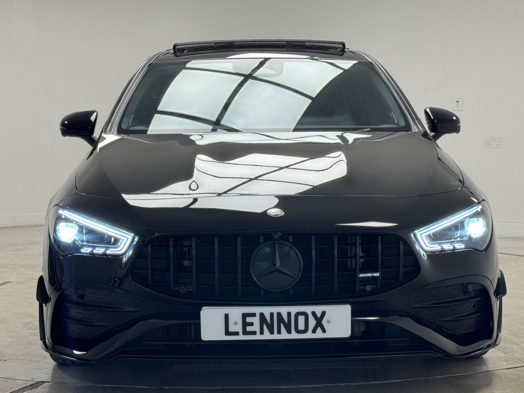 Mercedes-Benz Cla view 3