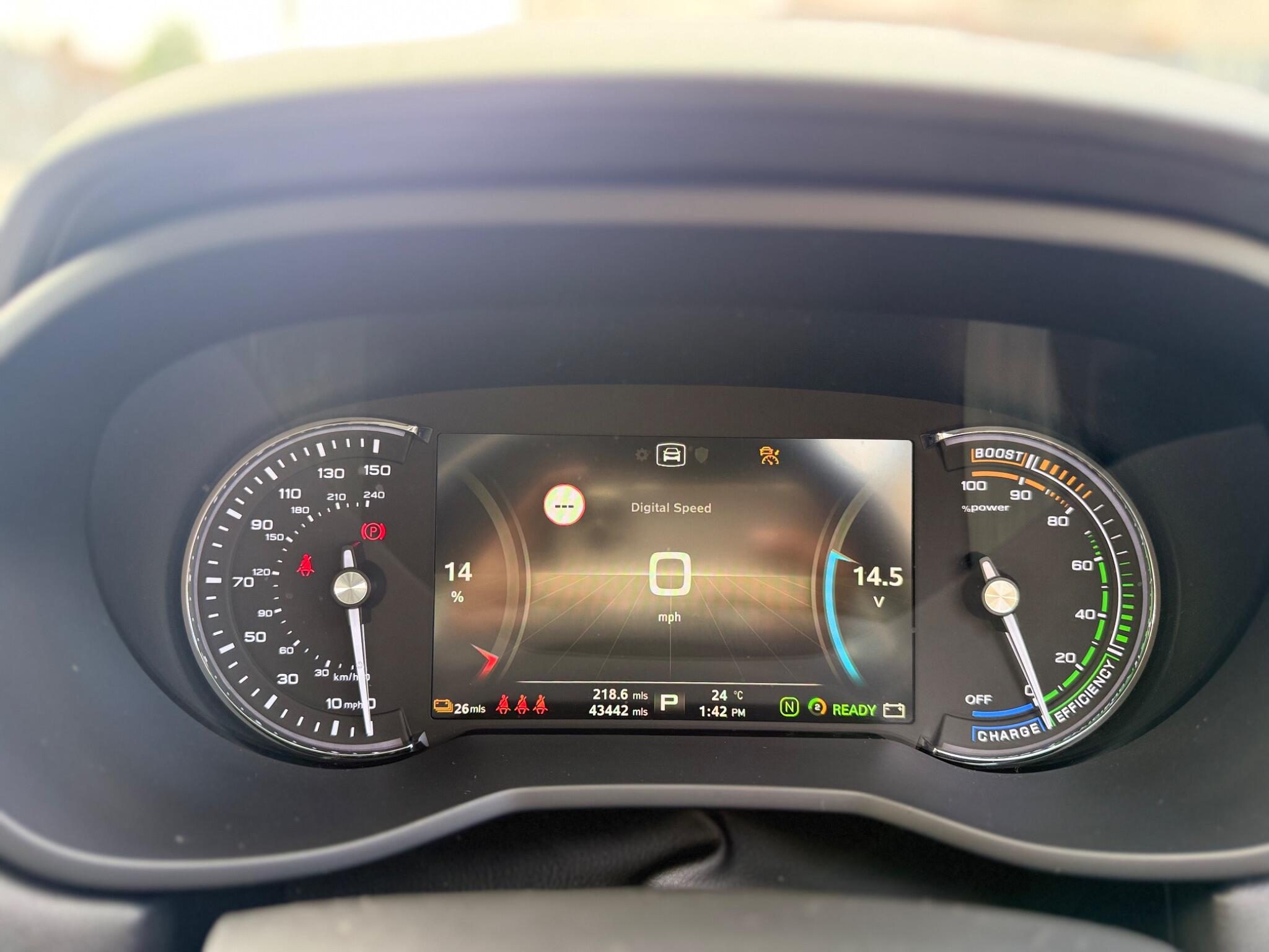 MG MG5 view 25