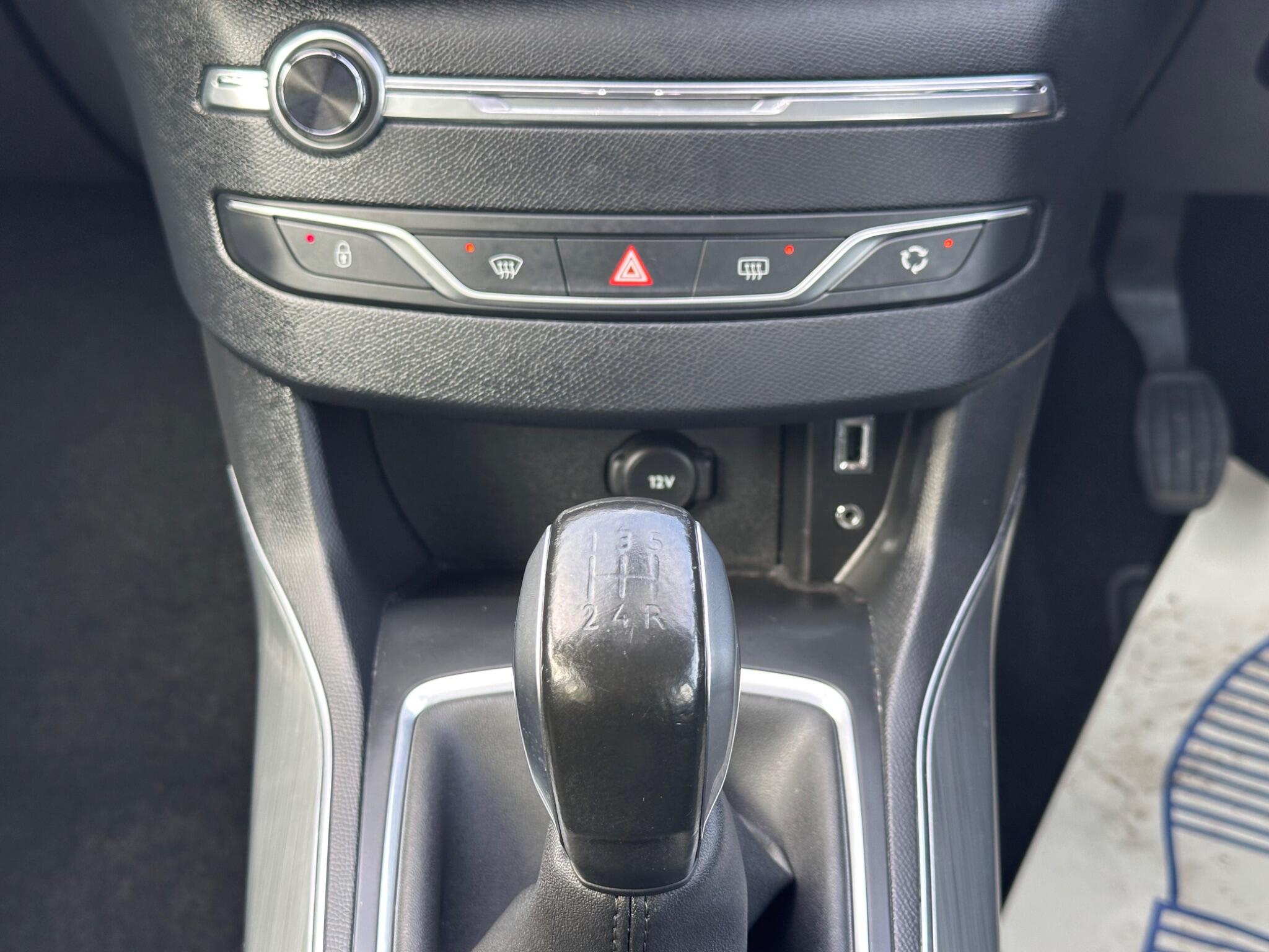 Peugeot 308 view 40