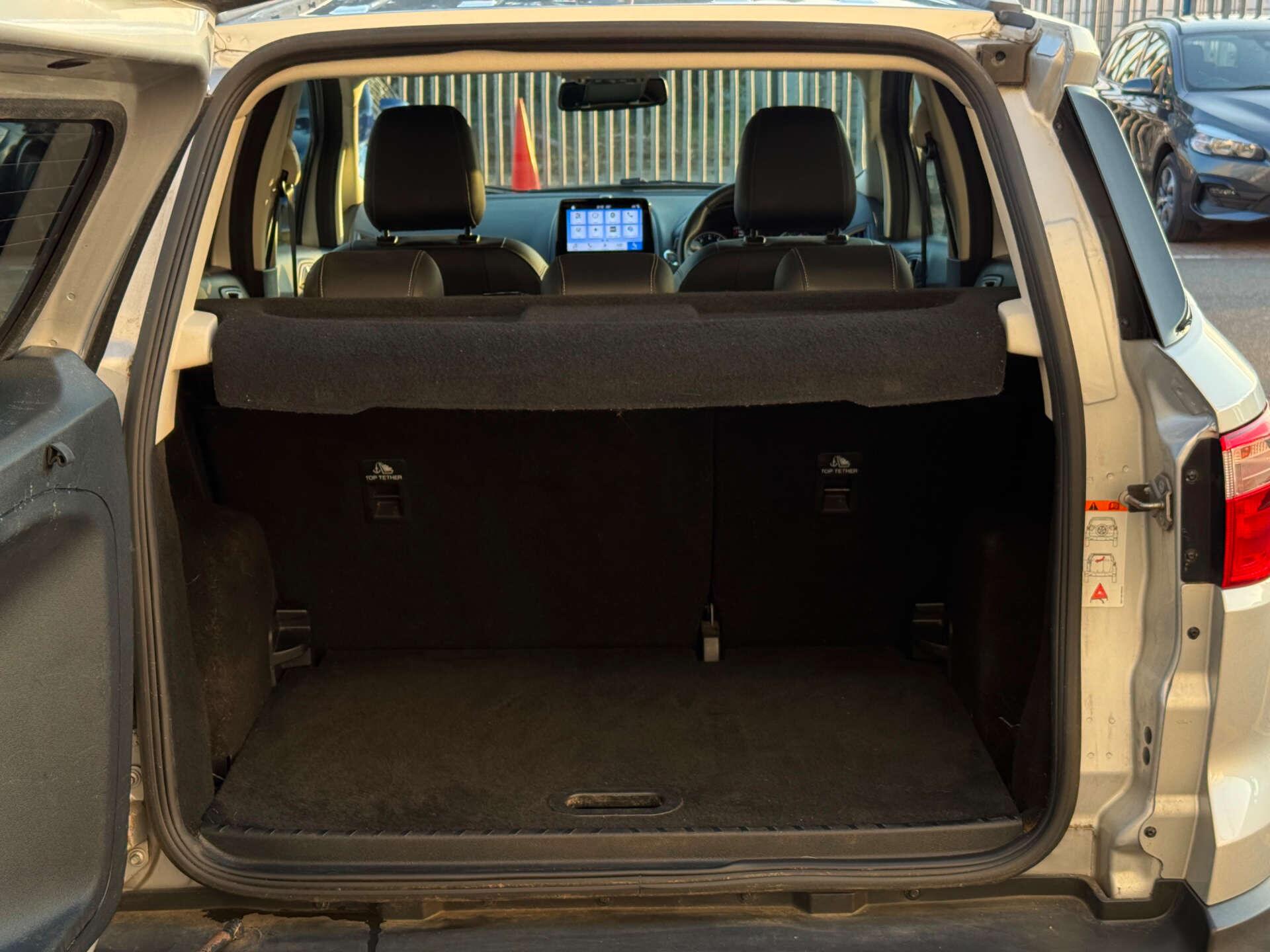 Ford Ecosport view 32