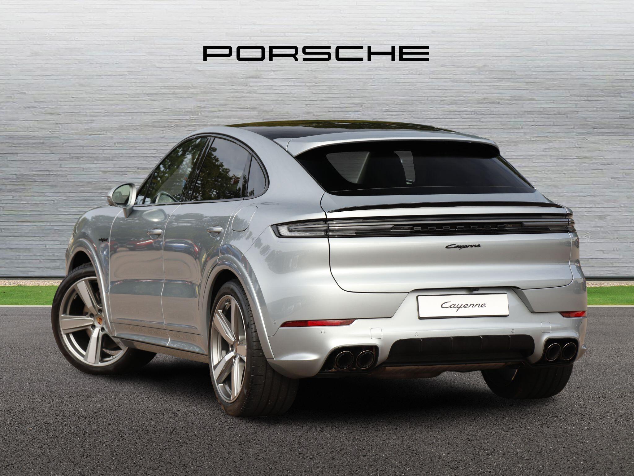 Porsche Cayenne view 5