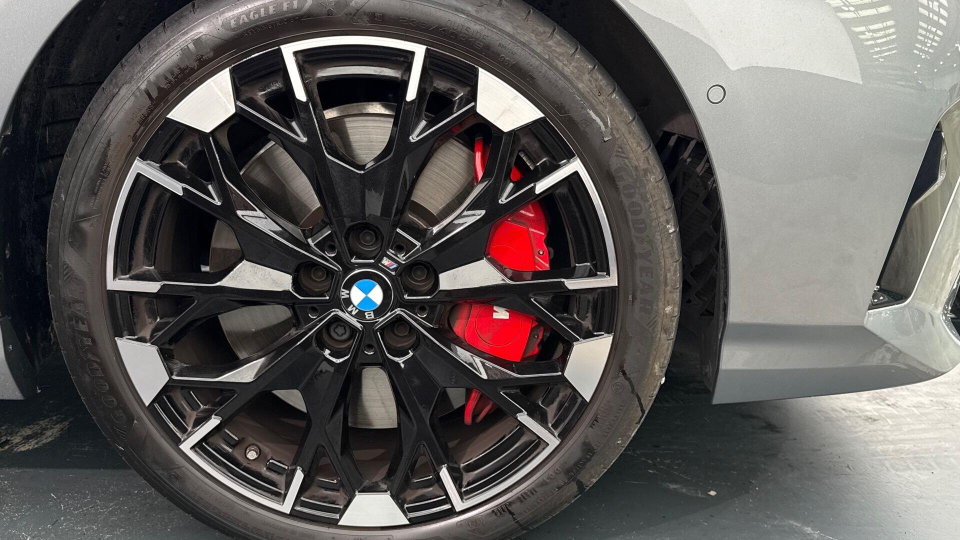 BMW 2 Series view 31