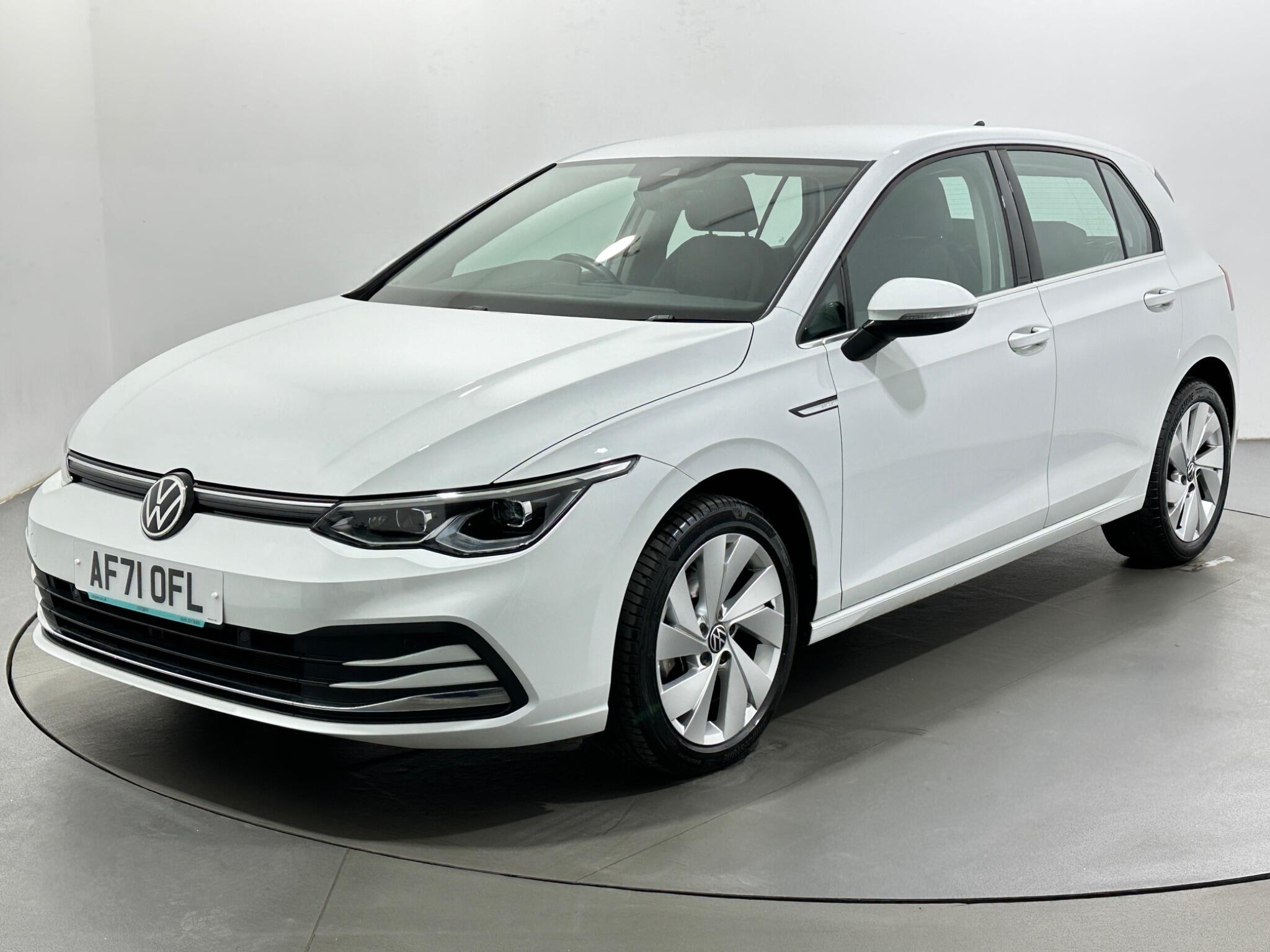 Volkswagen Golf view 4